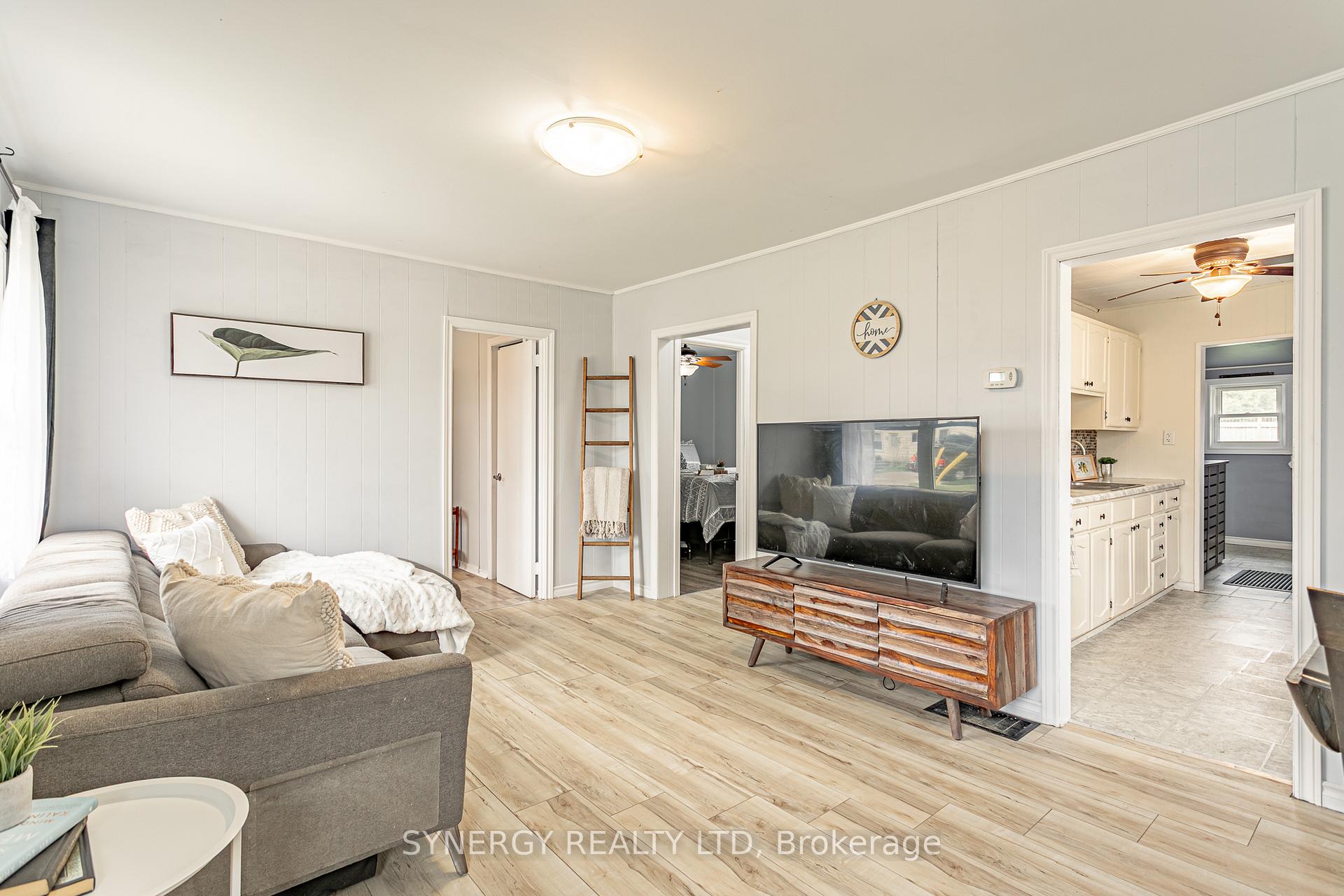 Photo 8 of 151 Wilkes Street, Brant, Brantford Twp — HOMEH