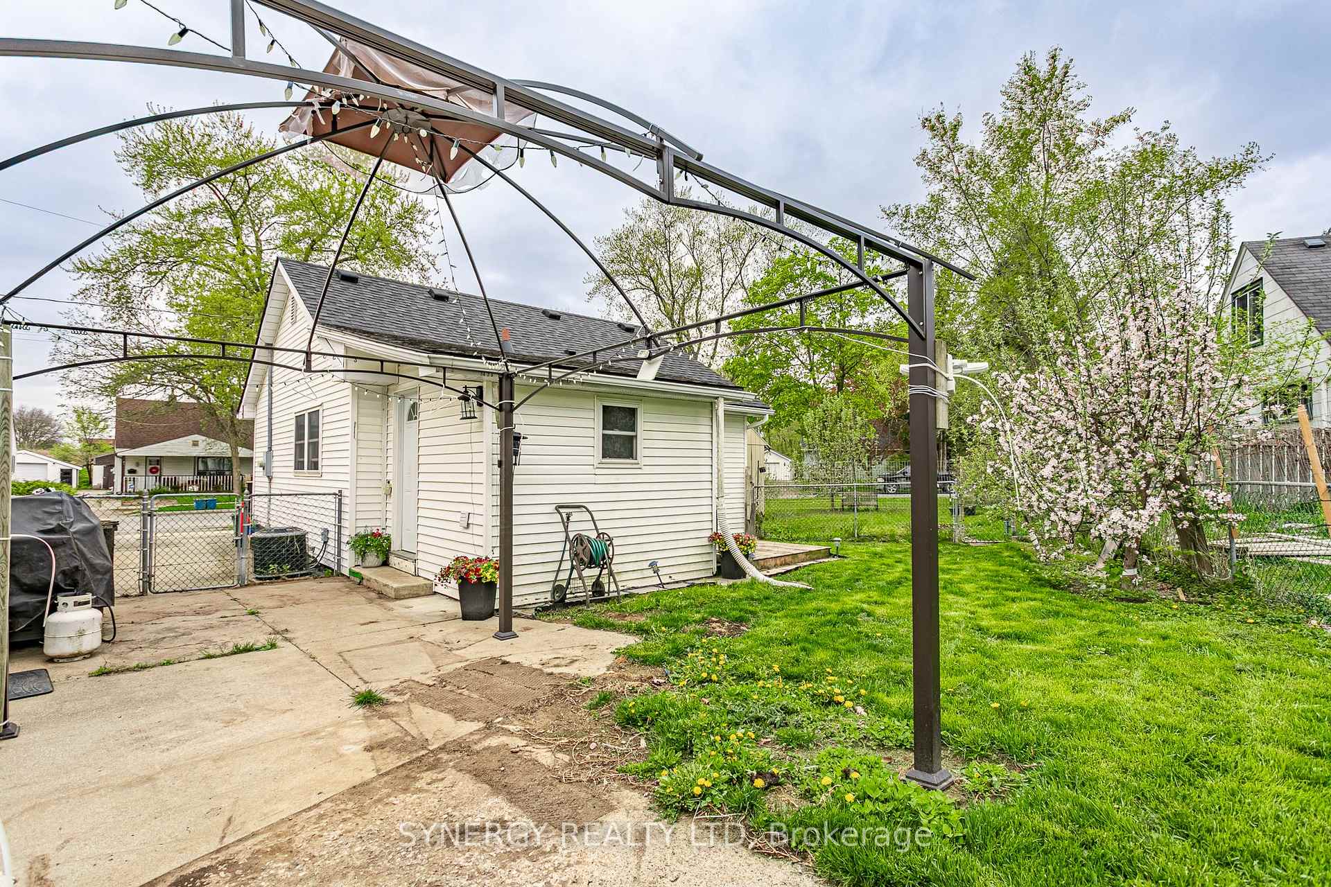 Photo 21 of 151 Wilkes Street, Brant, Brantford Twp — HOMEH