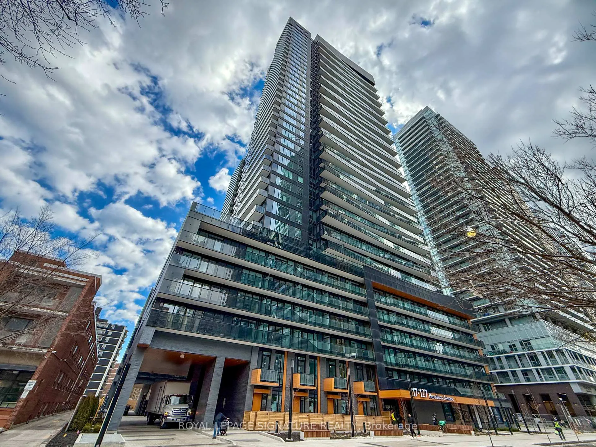 Front of Unit 2813, 117 Broadway Avenue