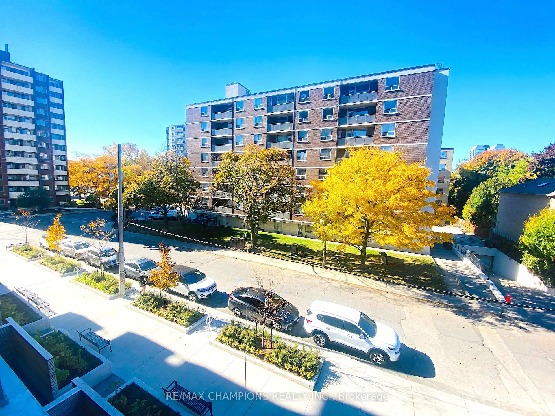 Photo 12 of Unit 311, 1 Cardiff Road, Toronto, Mount Pleasant East — HOMEH