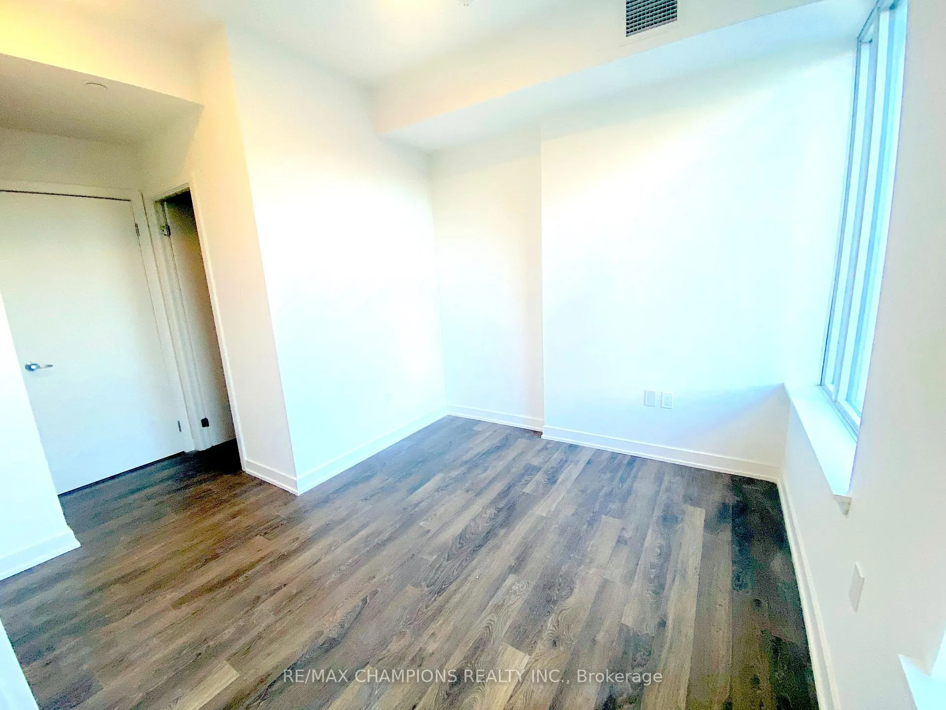 Photo 14 of Unit 311, 1 Cardiff Road, Toronto, Mount Pleasant East — HOMEH