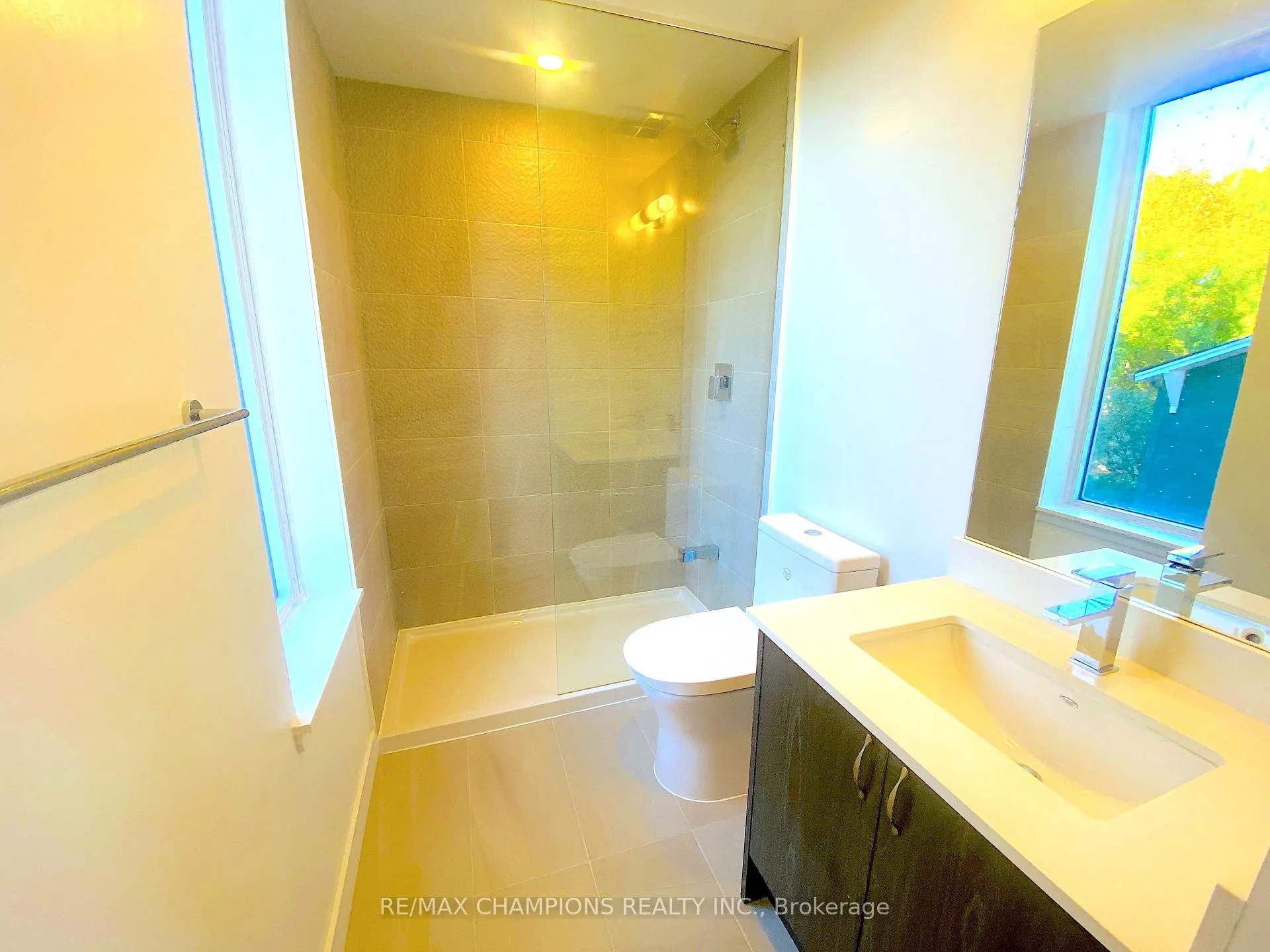 Photo 16 of Unit 311, 1 Cardiff Road, Toronto, Mount Pleasant East — HOMEH