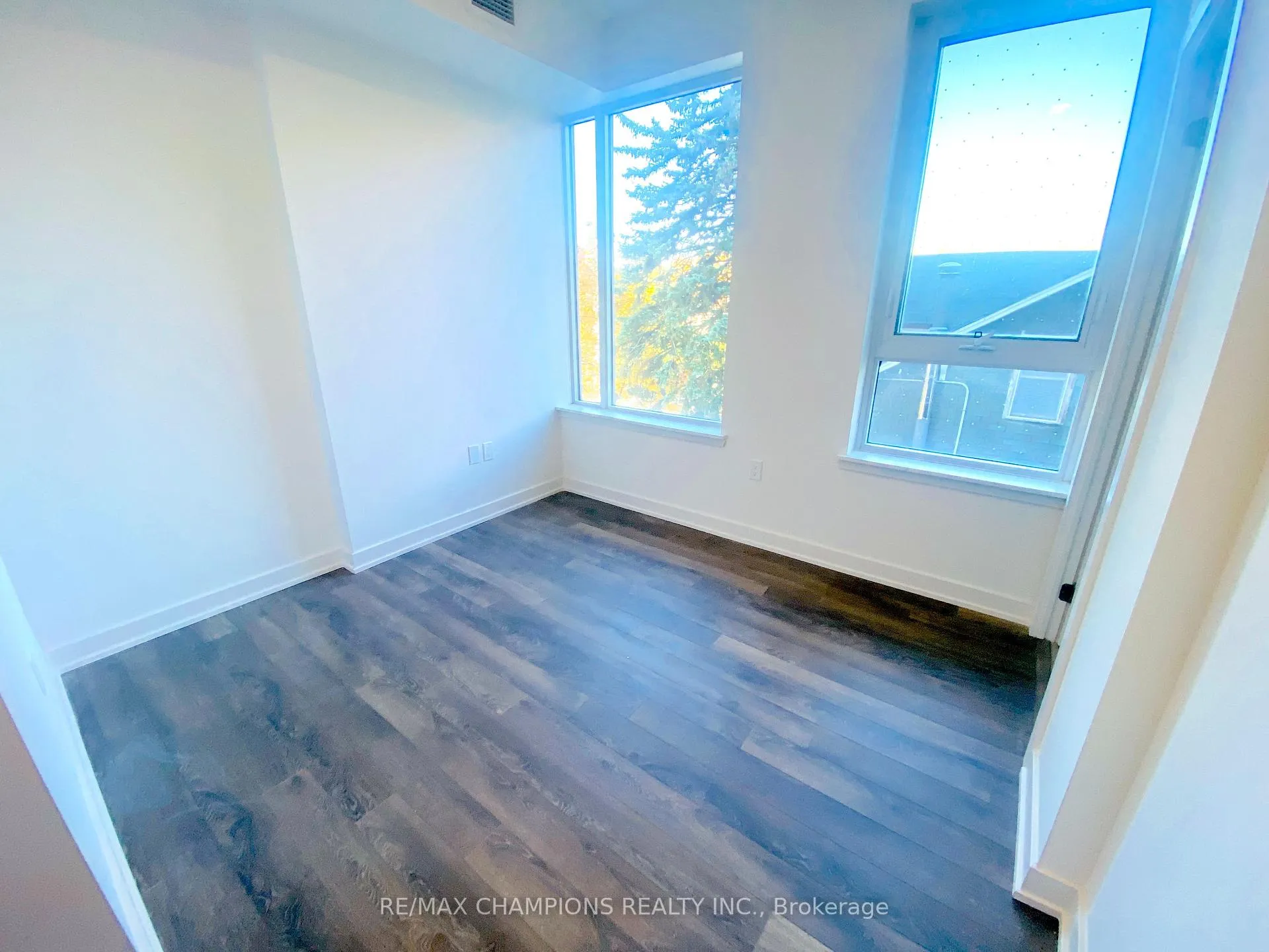 Photo 18 of Unit 311, 1 Cardiff Road, Toronto, Mount Pleasant East — HOMEH