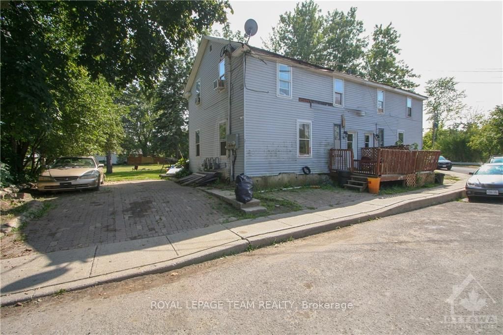 Photo 2 of 78 MILL St, North Dundas, Chesterville — HOMEH