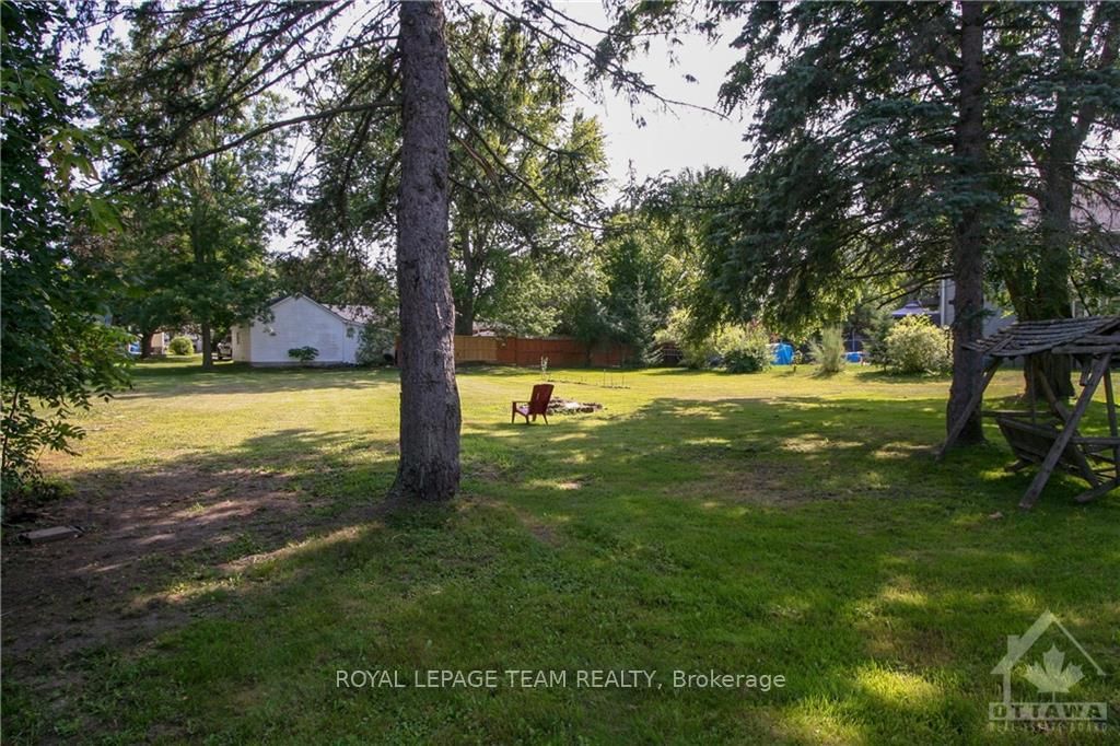 Photo 4 of 78 MILL St, North Dundas, Chesterville — HOMEH