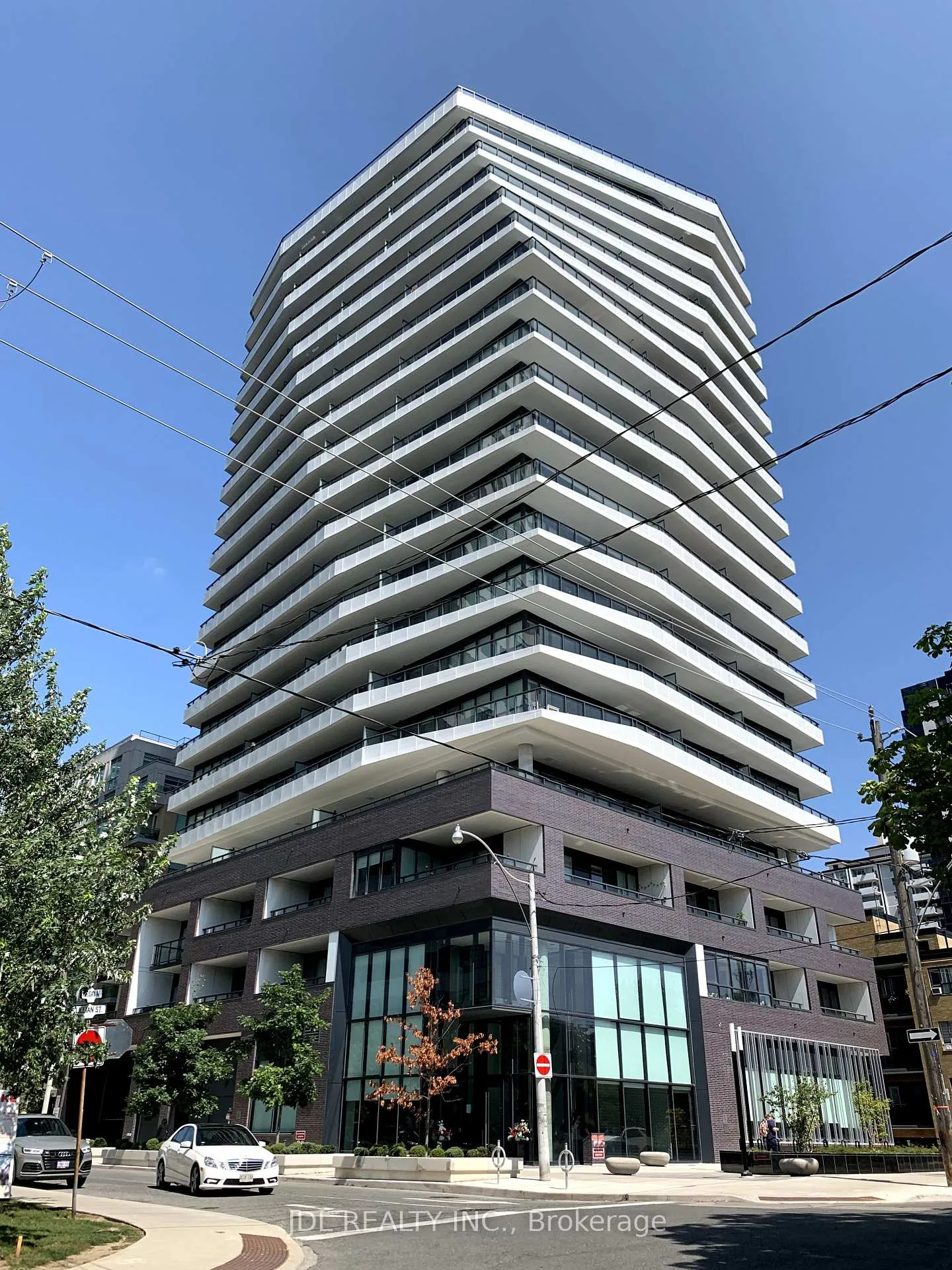 Photo 1 of Unit 805, 11 Lillian Street, Toronto, Mount Pleasant West — HOMEH