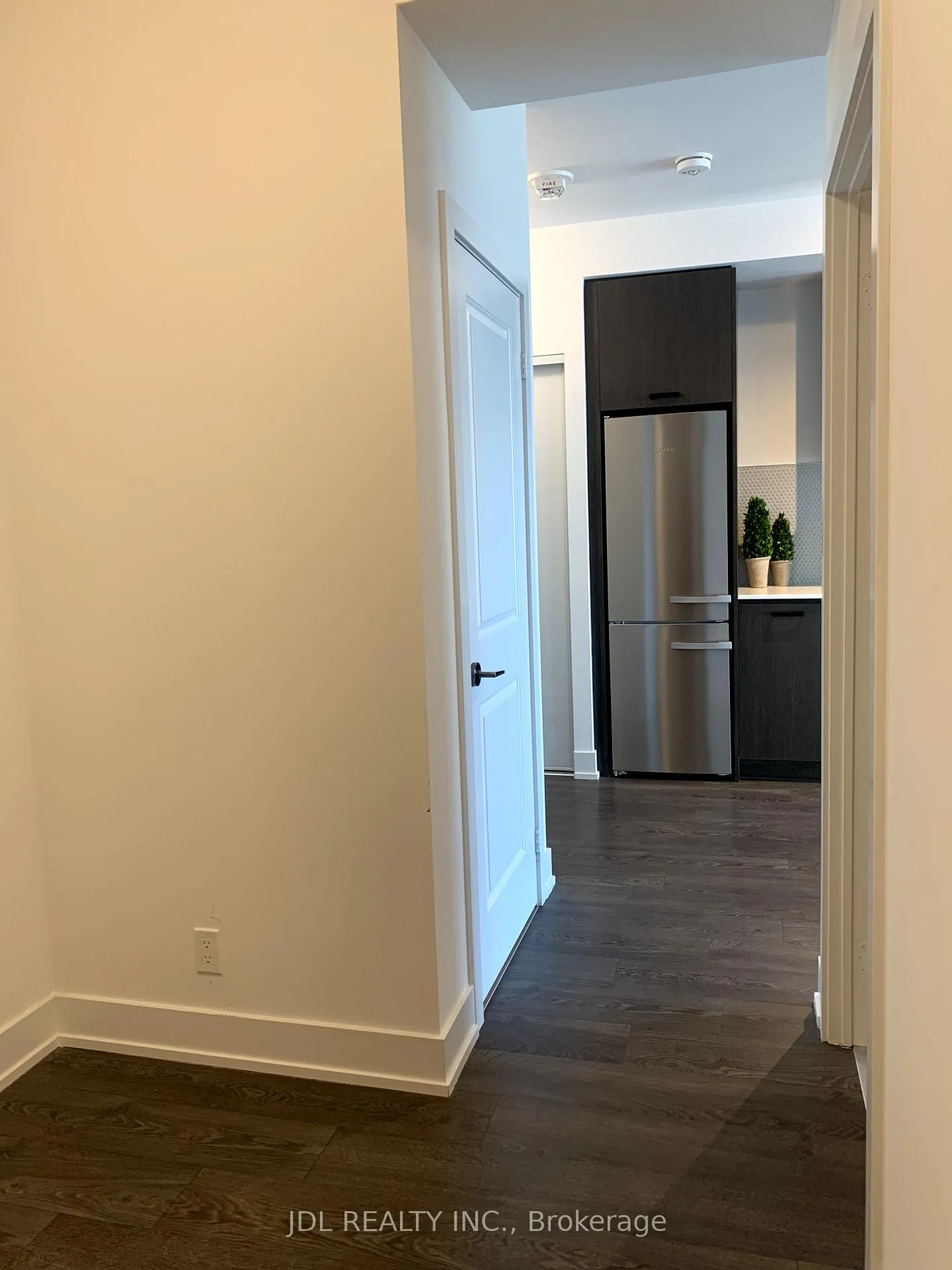 Photo 21 of Unit 805, 11 Lillian Street, Toronto, Mount Pleasant West — HOMEH