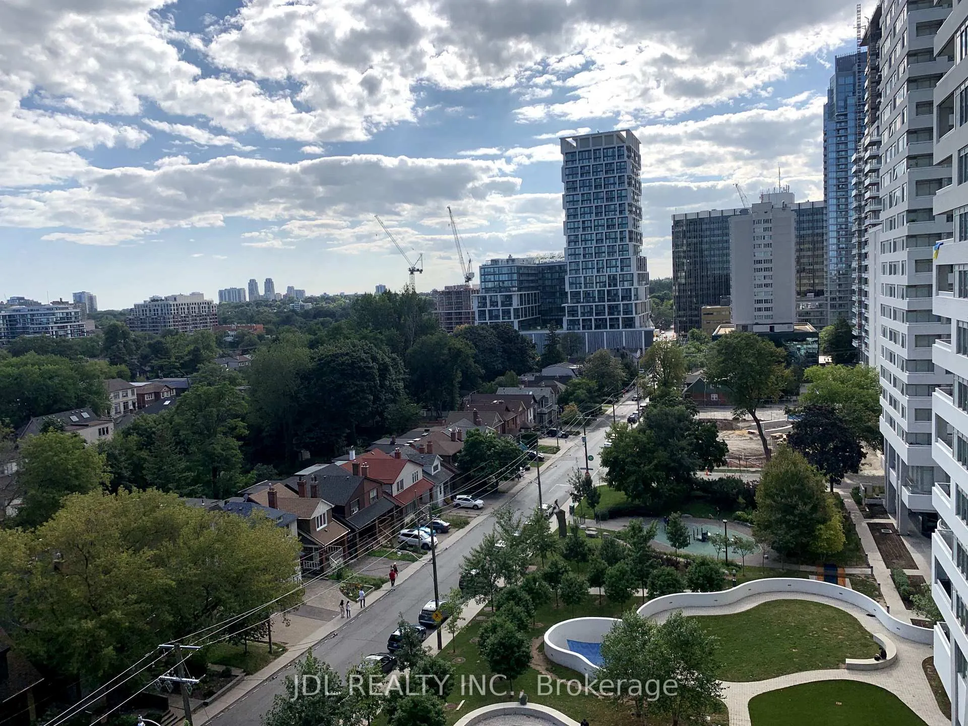 Photo 38 of Unit 805, 11 Lillian Street, Toronto, Mount Pleasant West — HOMEH