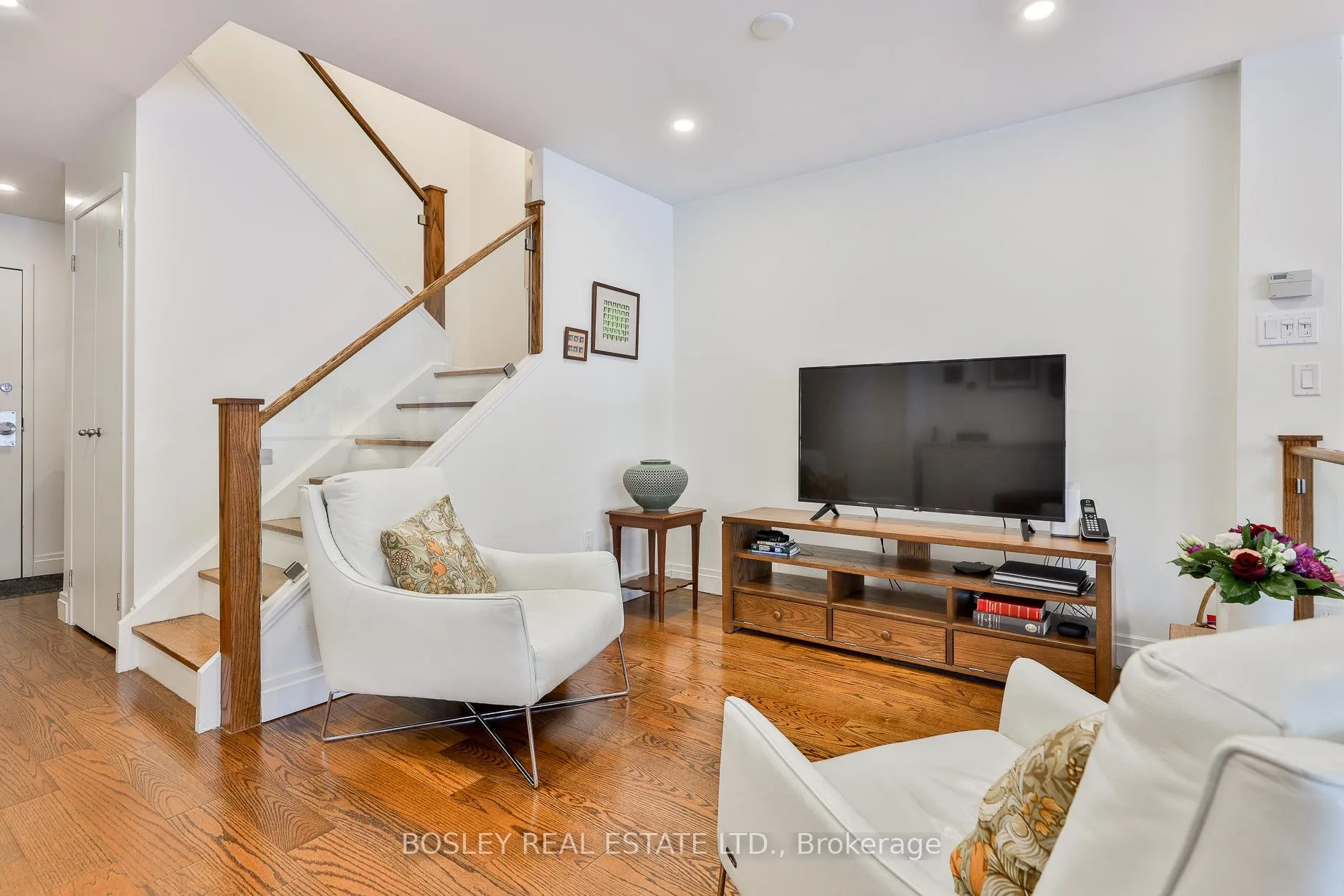 Photo 16 of Unit 103, 40 Sylvan Valleyway, Toronto, Bedford Park-Nortown — HOMEH