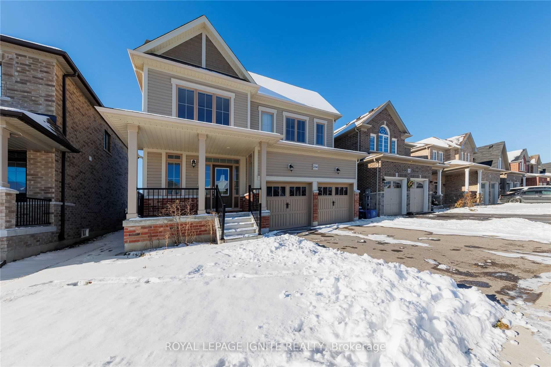 Photo 2 of Unit Upper, 234 Crombie Street, Clarington, Bowmanville — HOMEH
