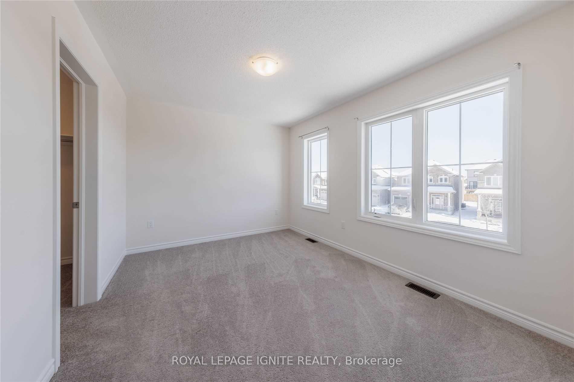 Photo 19 of Unit Upper, 234 Crombie Street, Clarington, Bowmanville — HOMEH