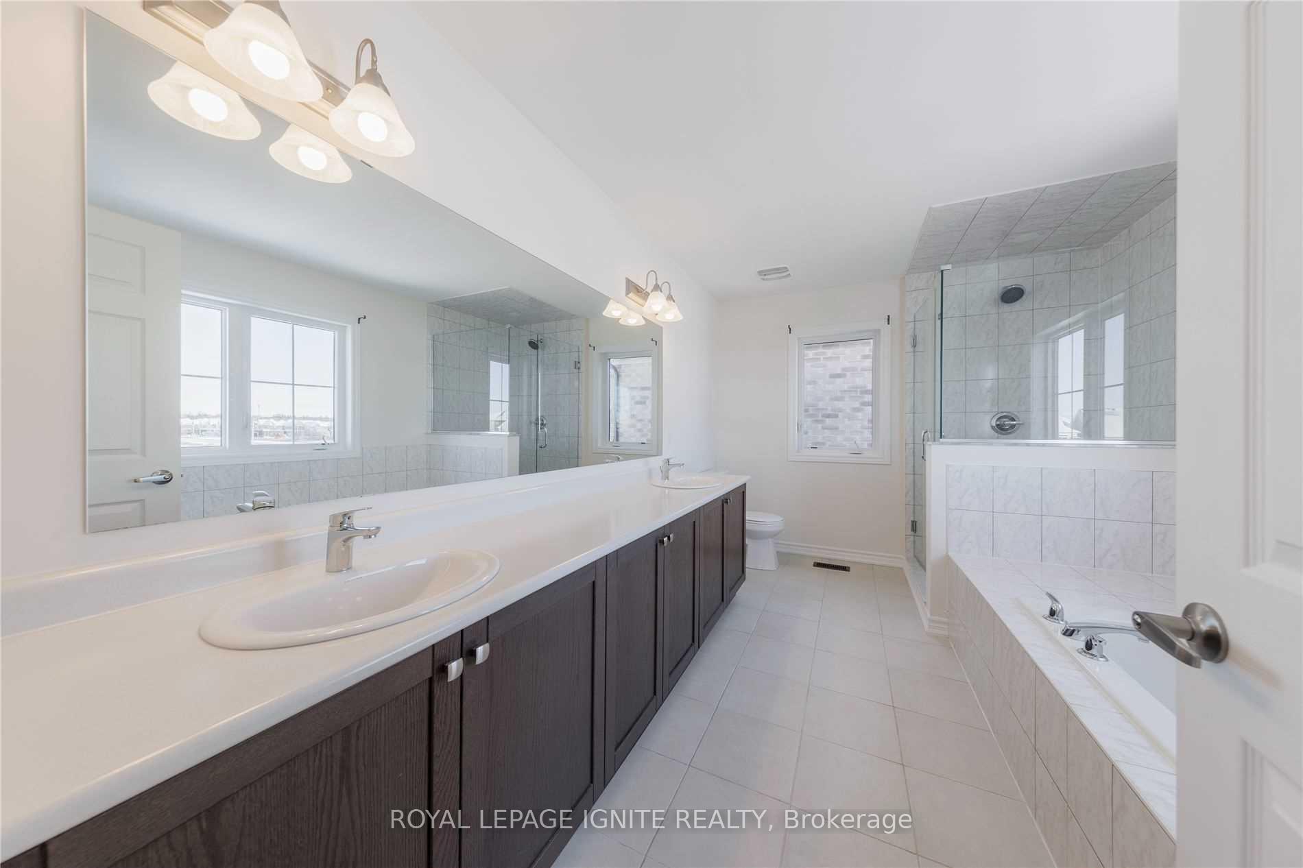 Photo 25 of Unit Upper, 234 Crombie Street, Clarington, Bowmanville — HOMEH