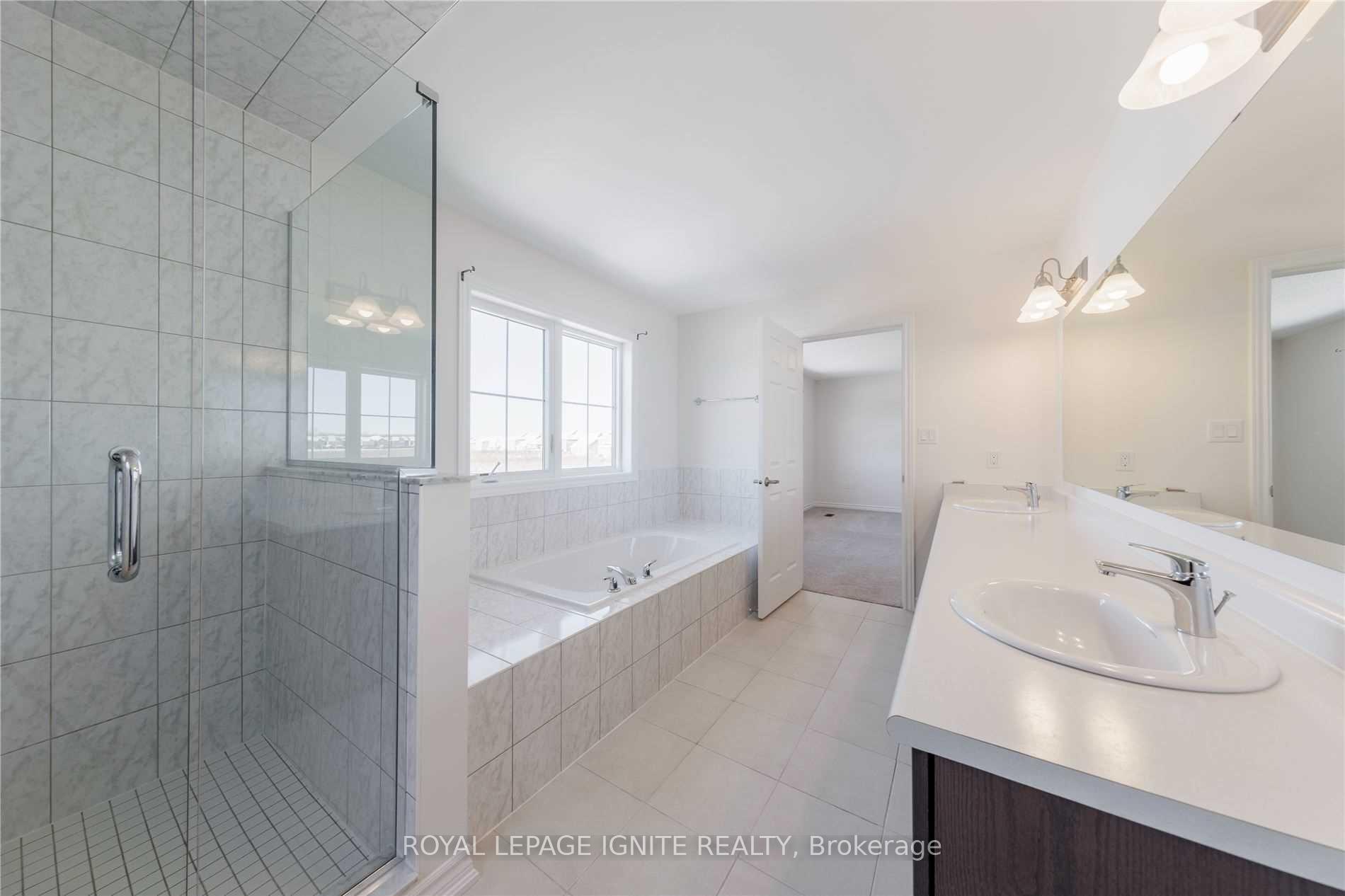 Photo 26 of Unit Upper, 234 Crombie Street, Clarington, Bowmanville — HOMEH