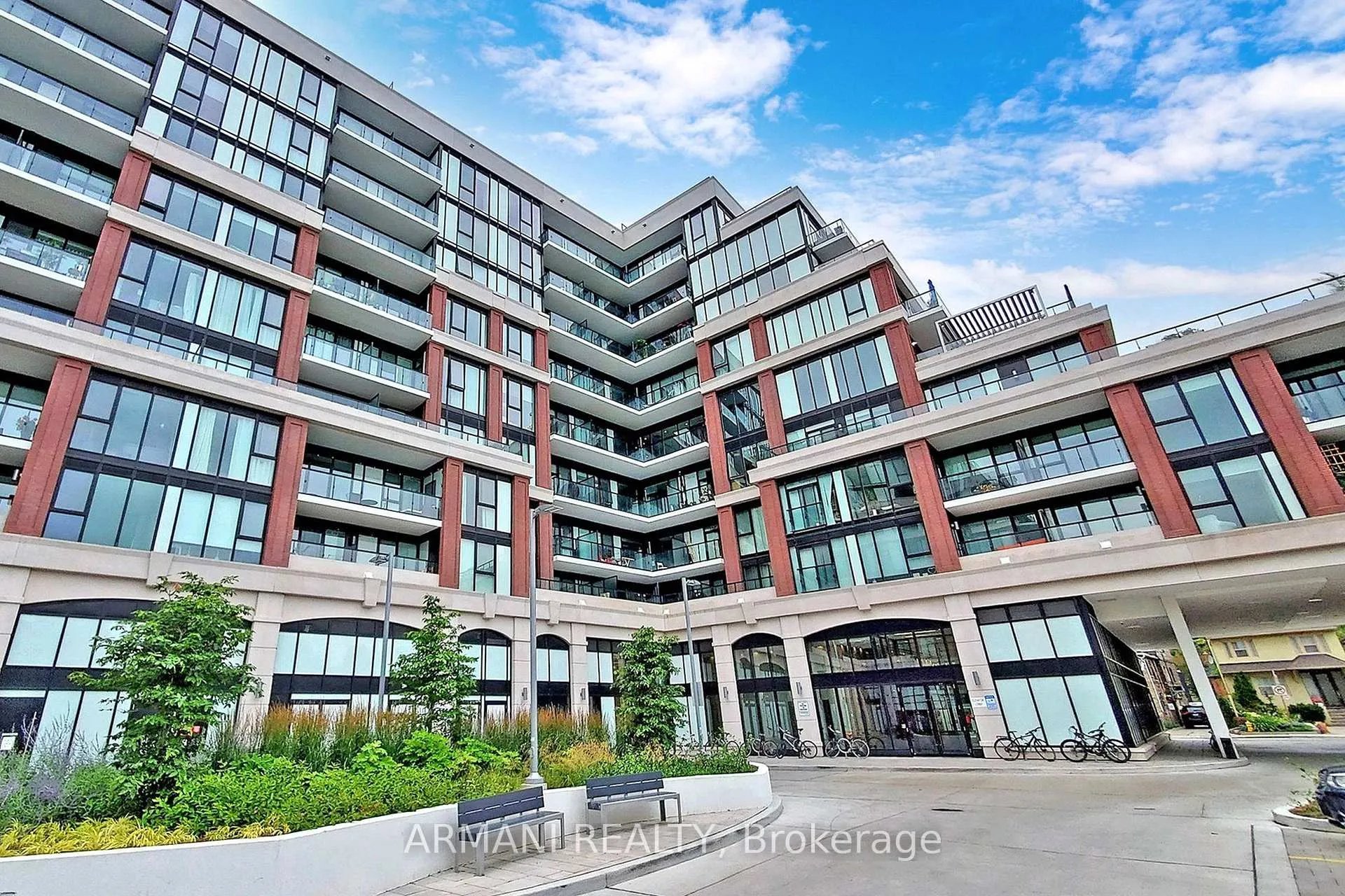 Photo 4 of Unit 631, 1 Belsize Drive, Toronto, Mount Pleasant West — HOMEH