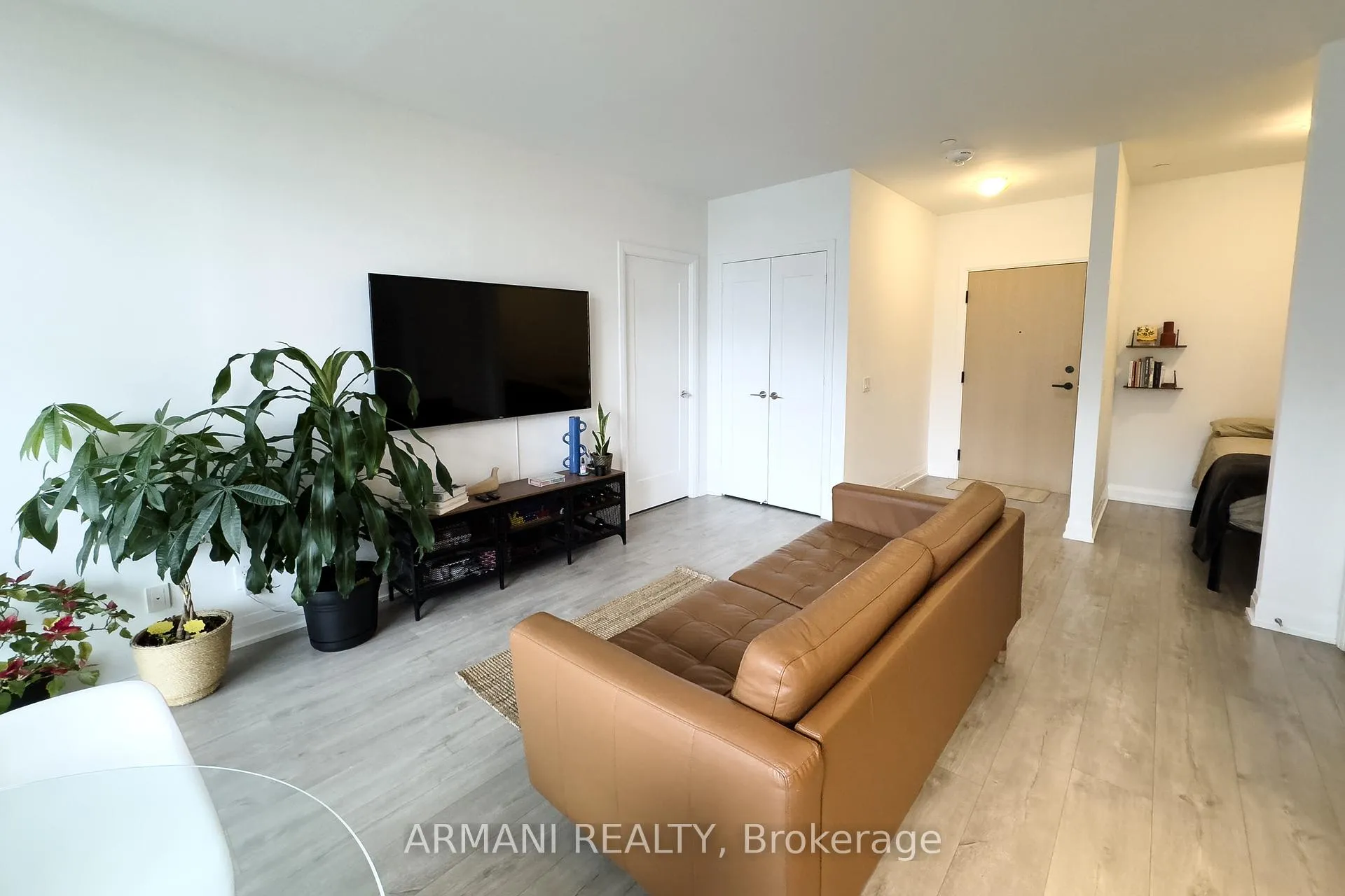 Photo 11 of Unit 631, 1 Belsize Drive, Toronto, Mount Pleasant West — HOMEH