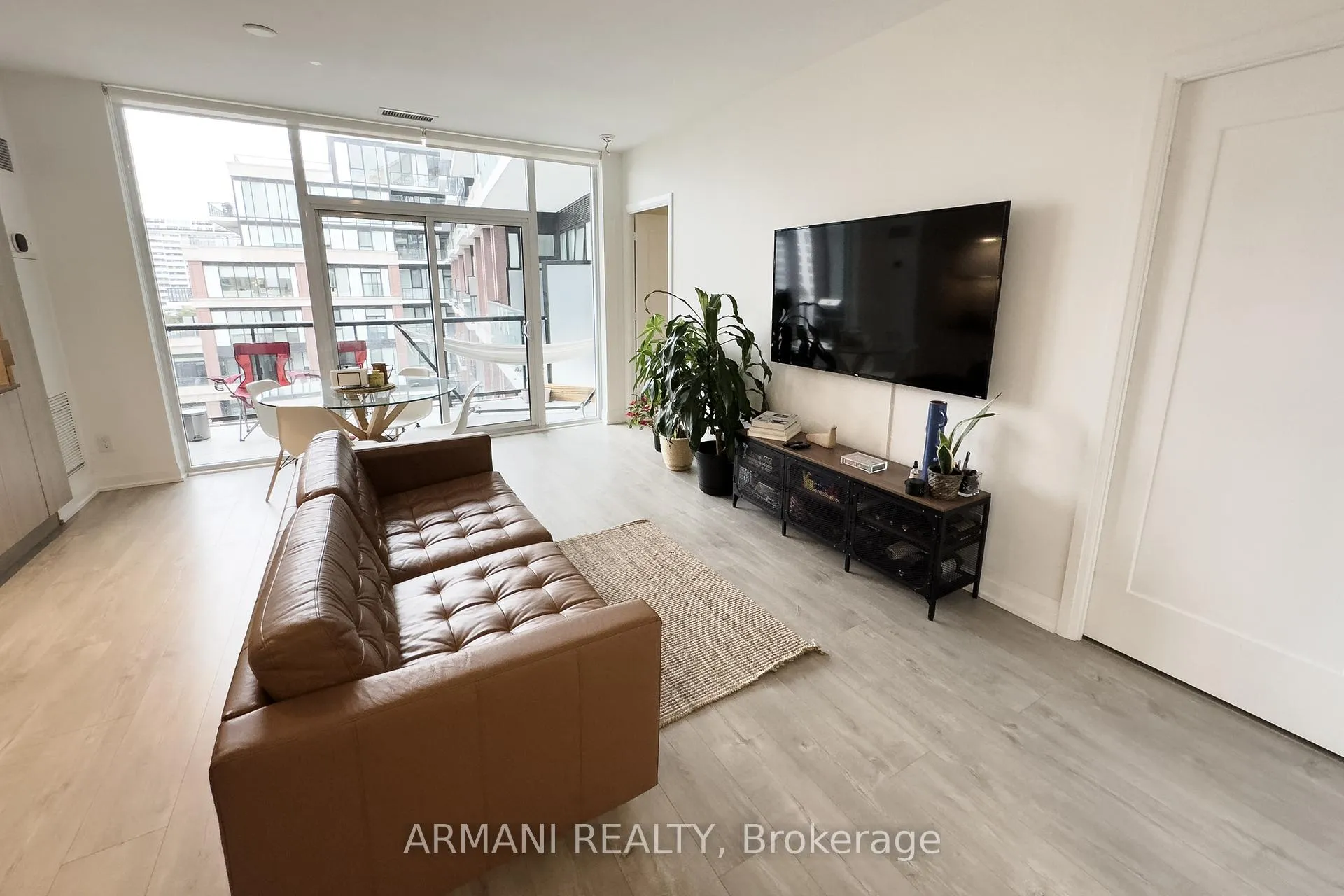 Photo 14 of Unit 631, 1 Belsize Drive, Toronto, Mount Pleasant West — HOMEH