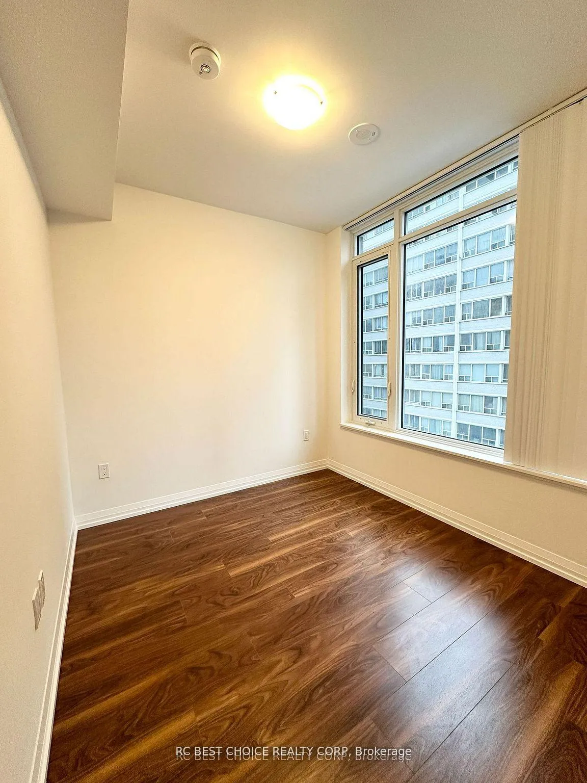 Photo 8 of Unit 617, 50 Dunfield Avenue, Toronto, Mount Pleasant West — HOMEH