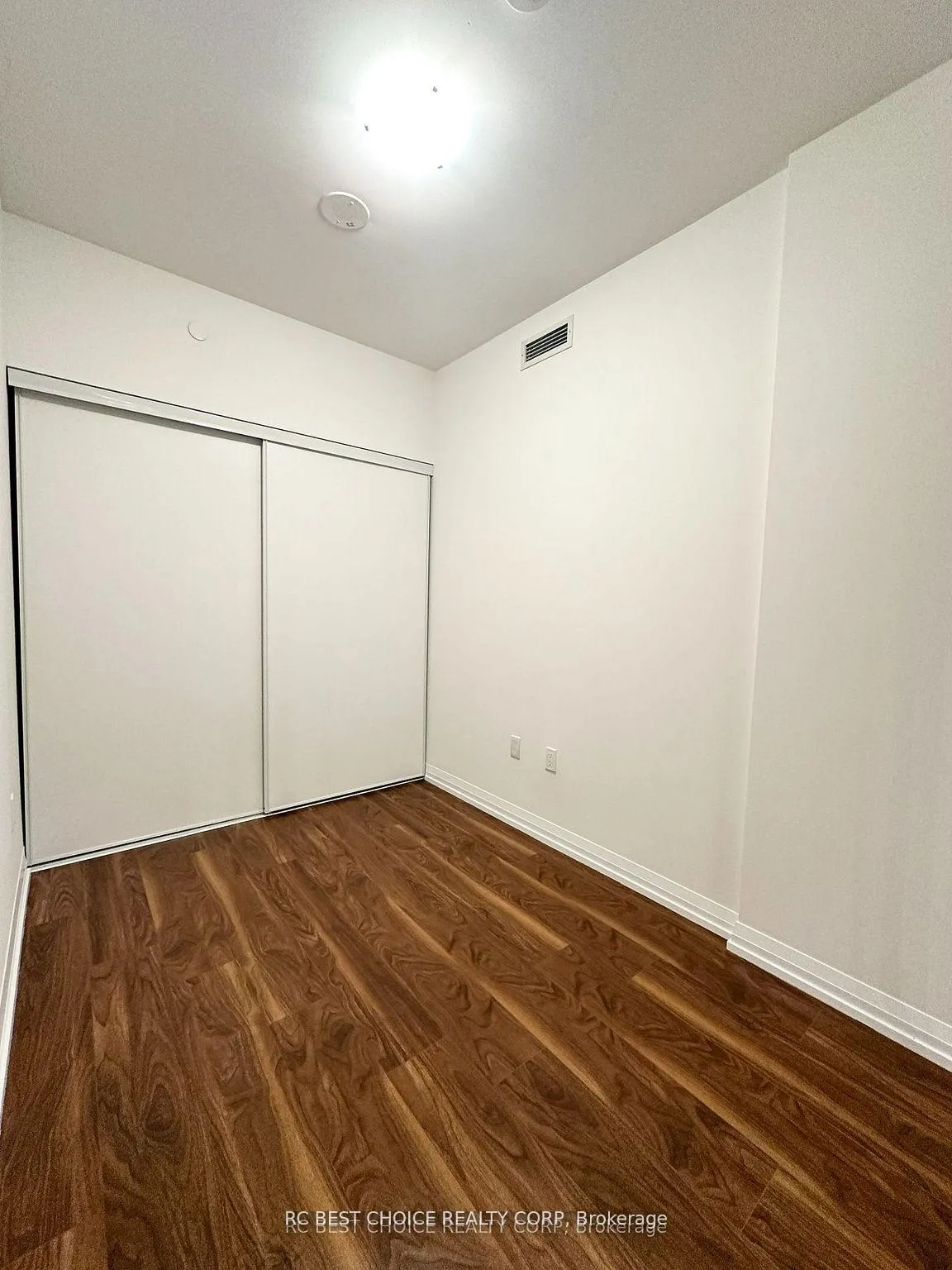 Photo 10 of Unit 617, 50 Dunfield Avenue, Toronto, Mount Pleasant West — HOMEH