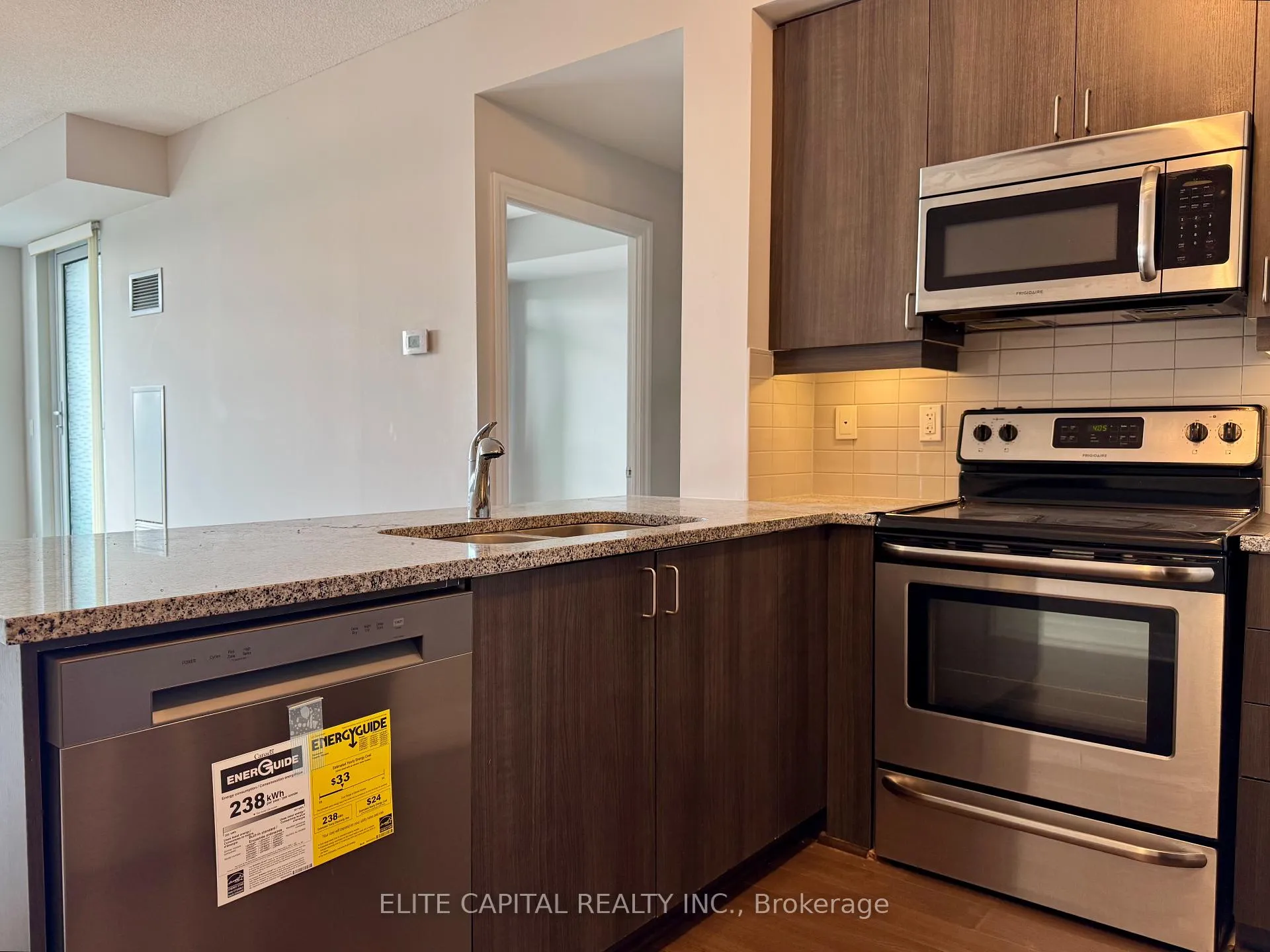 Photo 2 of Unit 620, 8130 Birchmount Road, Markham, Unionville — HOMEH