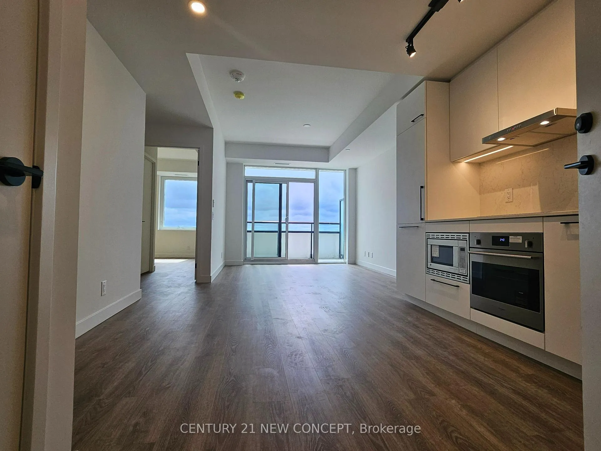 Photo 1 of Unit 906, 1050 Eastern Avenue, Toronto, The Beaches — HOMEH