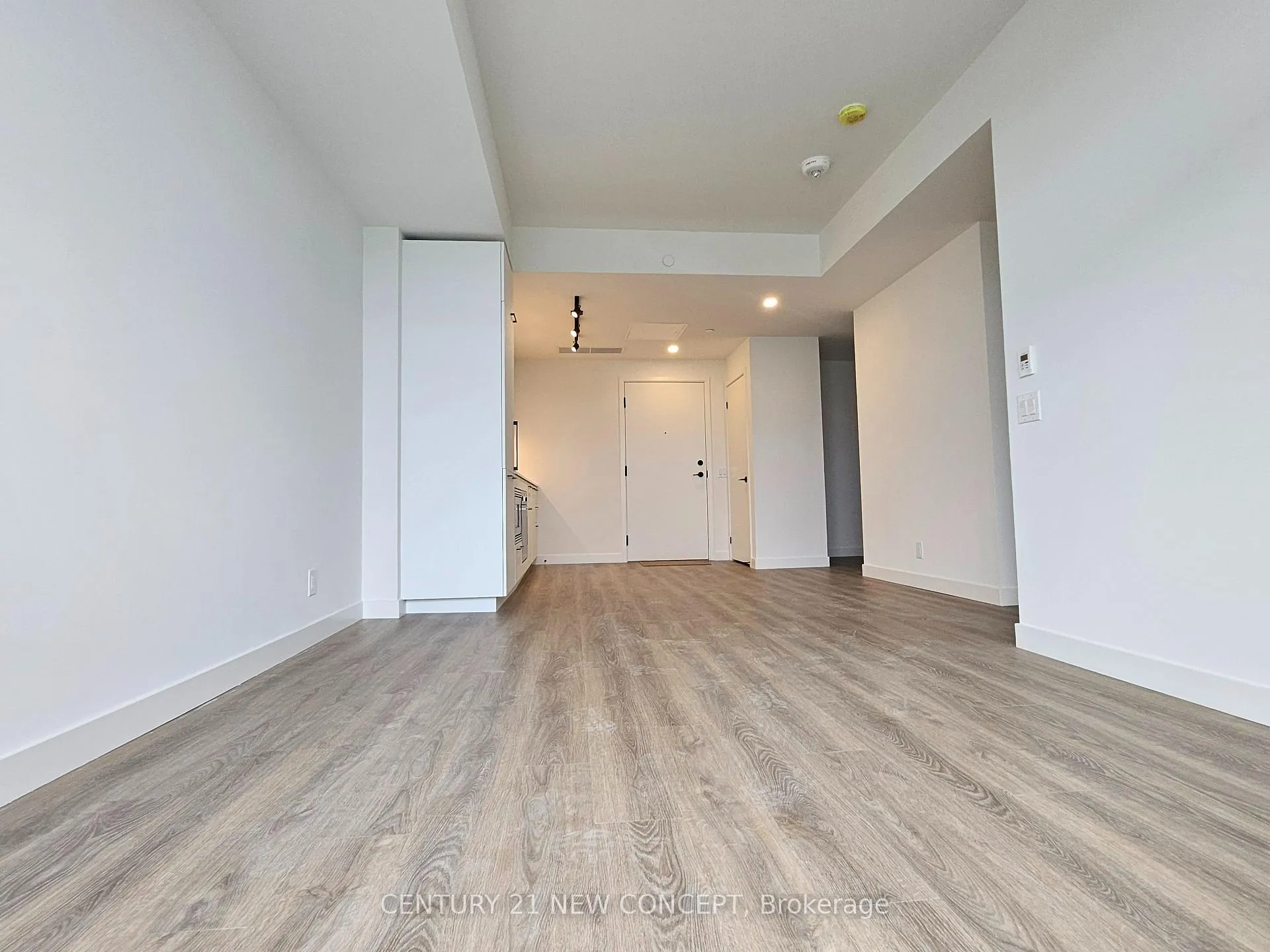 Photo 11 of Unit 906, 1050 Eastern Avenue, Toronto, The Beaches — HOMEH