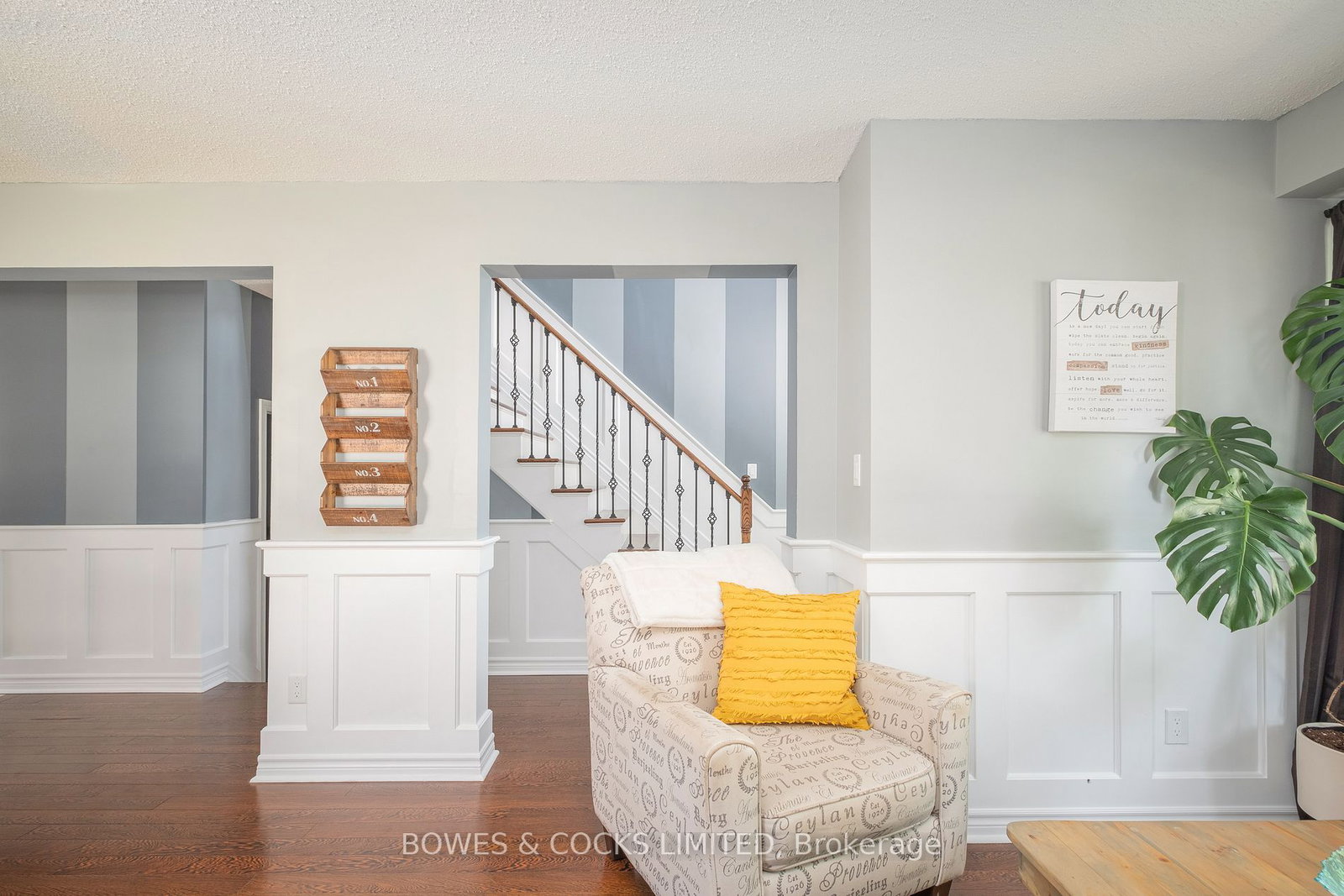 Photo 6 of 19 Carson Crt, Peterborough, Monaghan Ward 2 — HOMEH