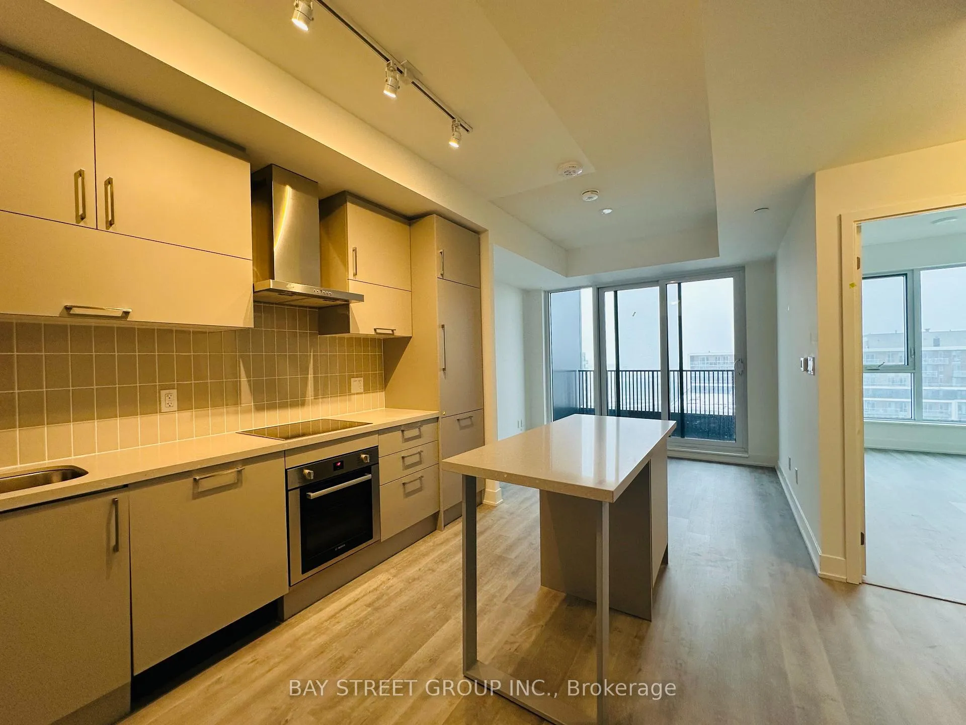 Photo 3 of Unit 1710, 38 Andre De Grasse Street, Markham, Unionville — HOMEH