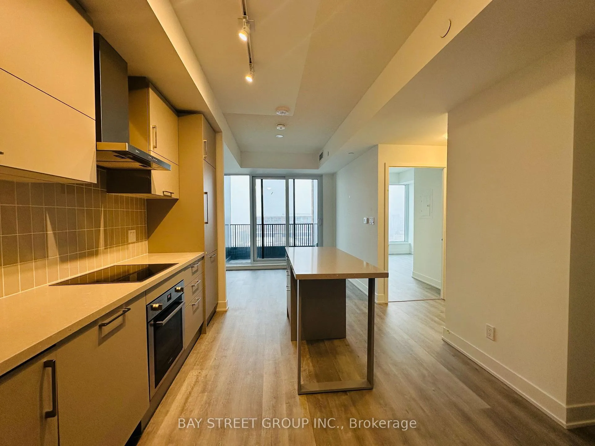 Photo 5 of Unit 1710, 38 Andre De Grasse Street, Markham, Unionville — HOMEH