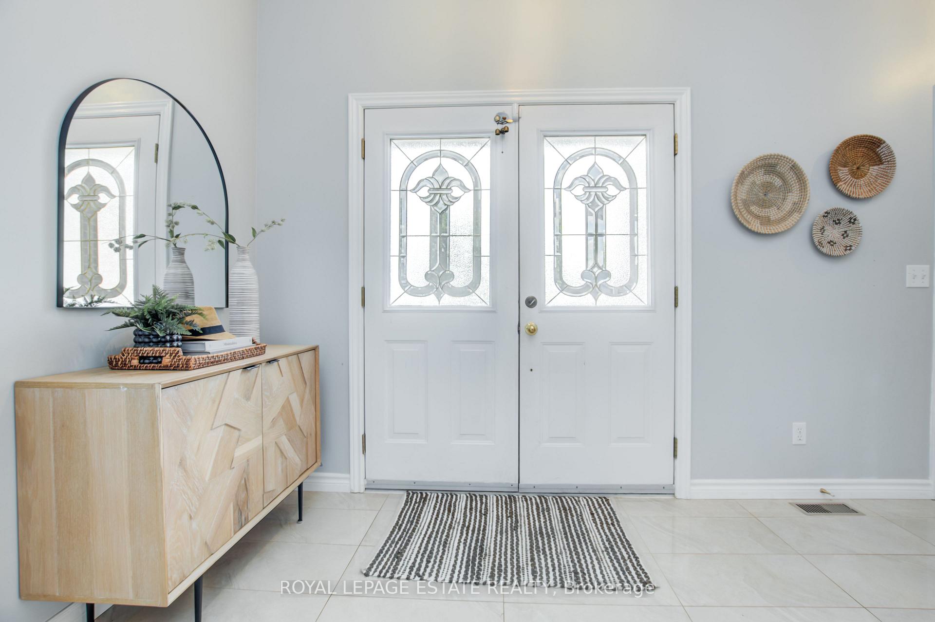 Photo 3 of 1003 Otto Drive, Cobourg — HOMEH