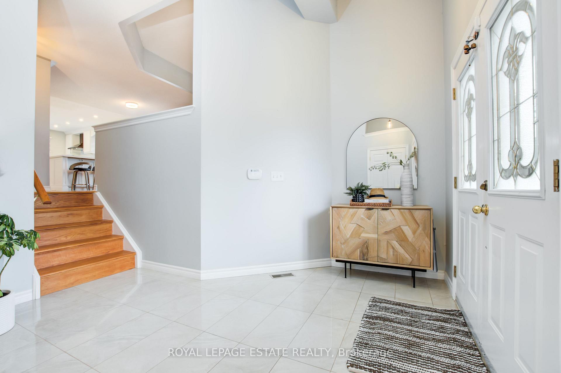 Photo 4 of 1003 Otto Drive, Cobourg — HOMEH