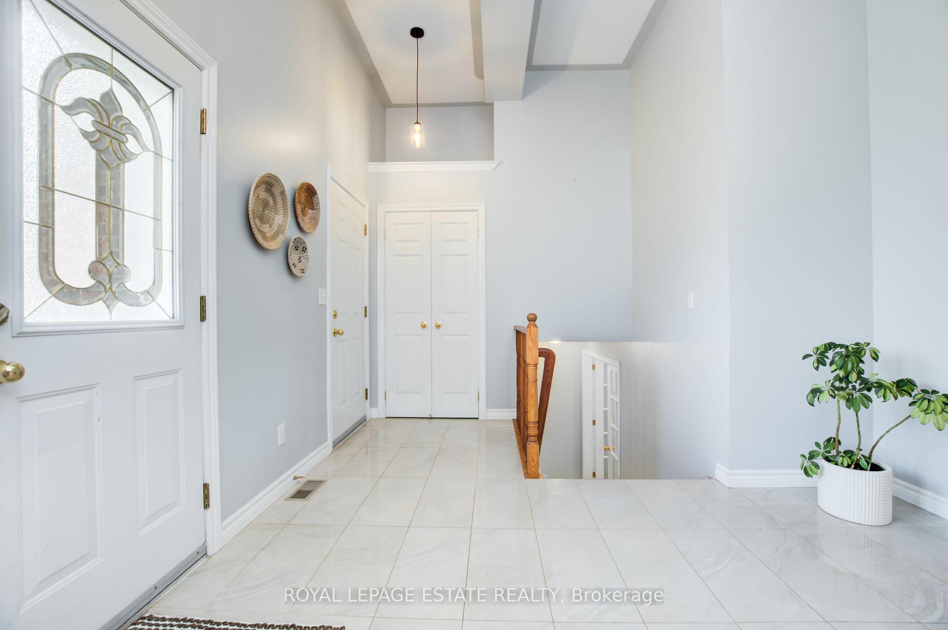 Photo 5 of 1003 Otto Drive, Cobourg — HOMEH