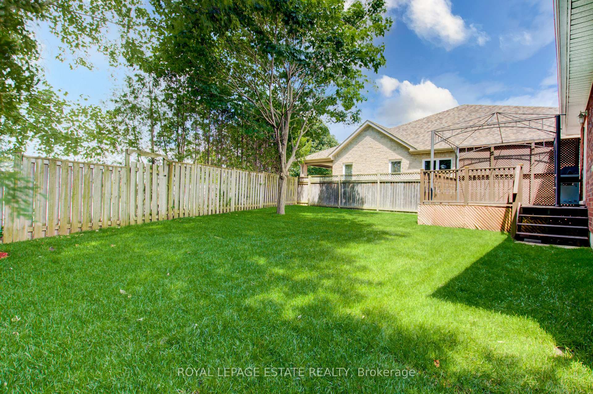 Photo 38 of 1003 Otto Drive, Cobourg — HOMEH