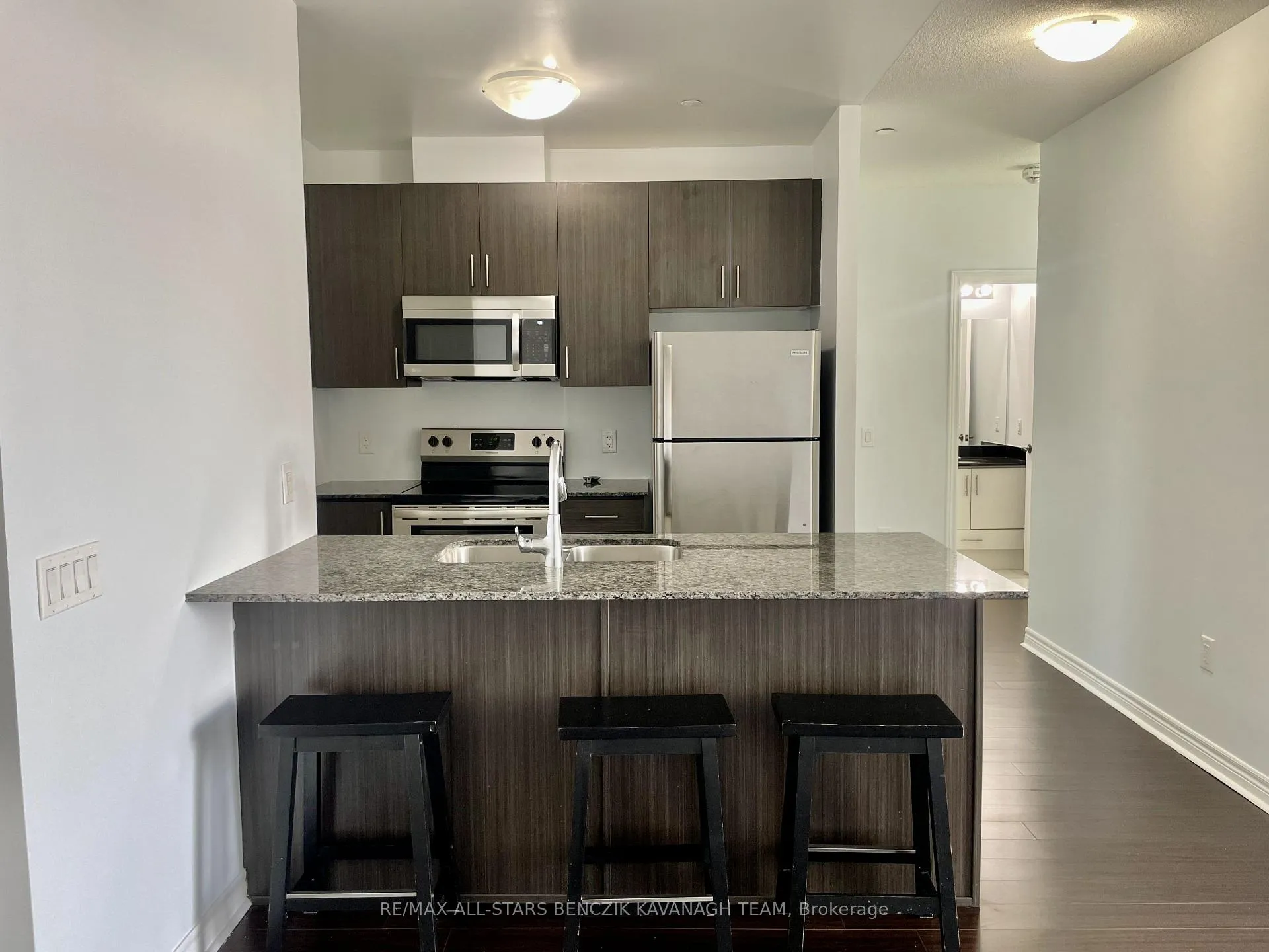 Photo 3 of Unit 707, 7325 Markham Road, Markham, Cedarwood — HOMEH