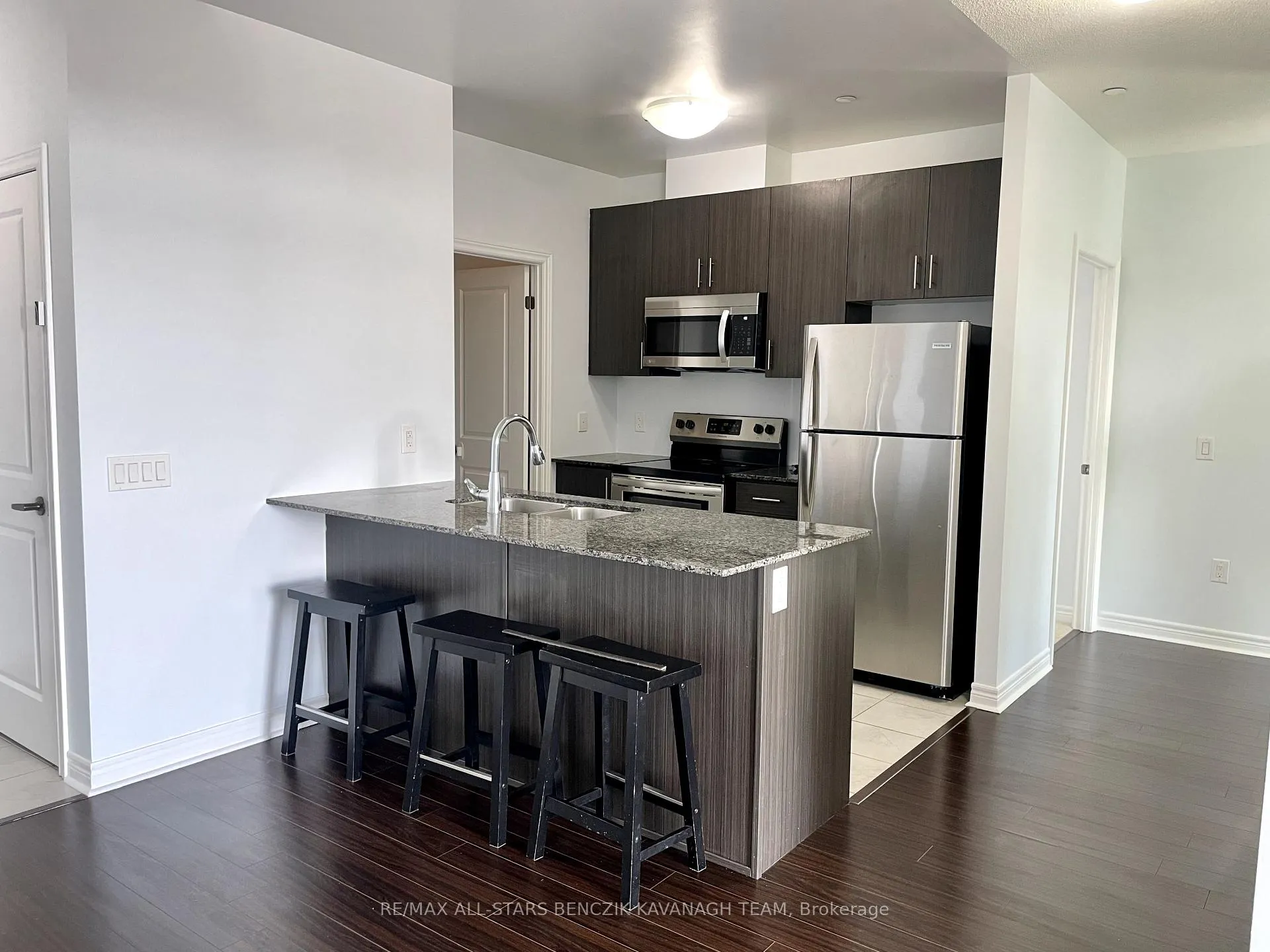 Photo 4 of Unit 707, 7325 Markham Road, Markham, Cedarwood — HOMEH