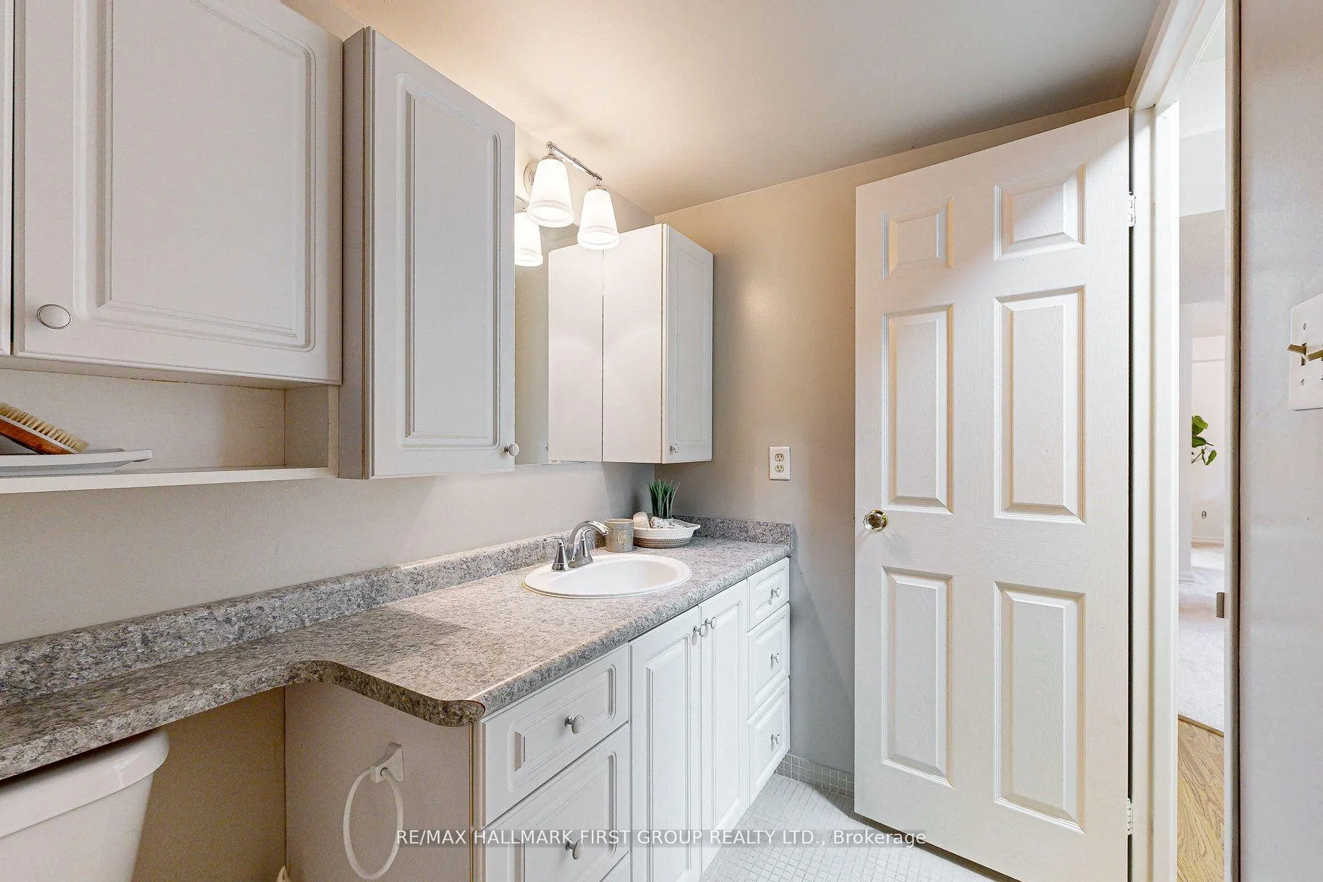 Photo 27 of Unit 107, 120 Elgin Street W, Oshawa, O'Neill — HOMEH