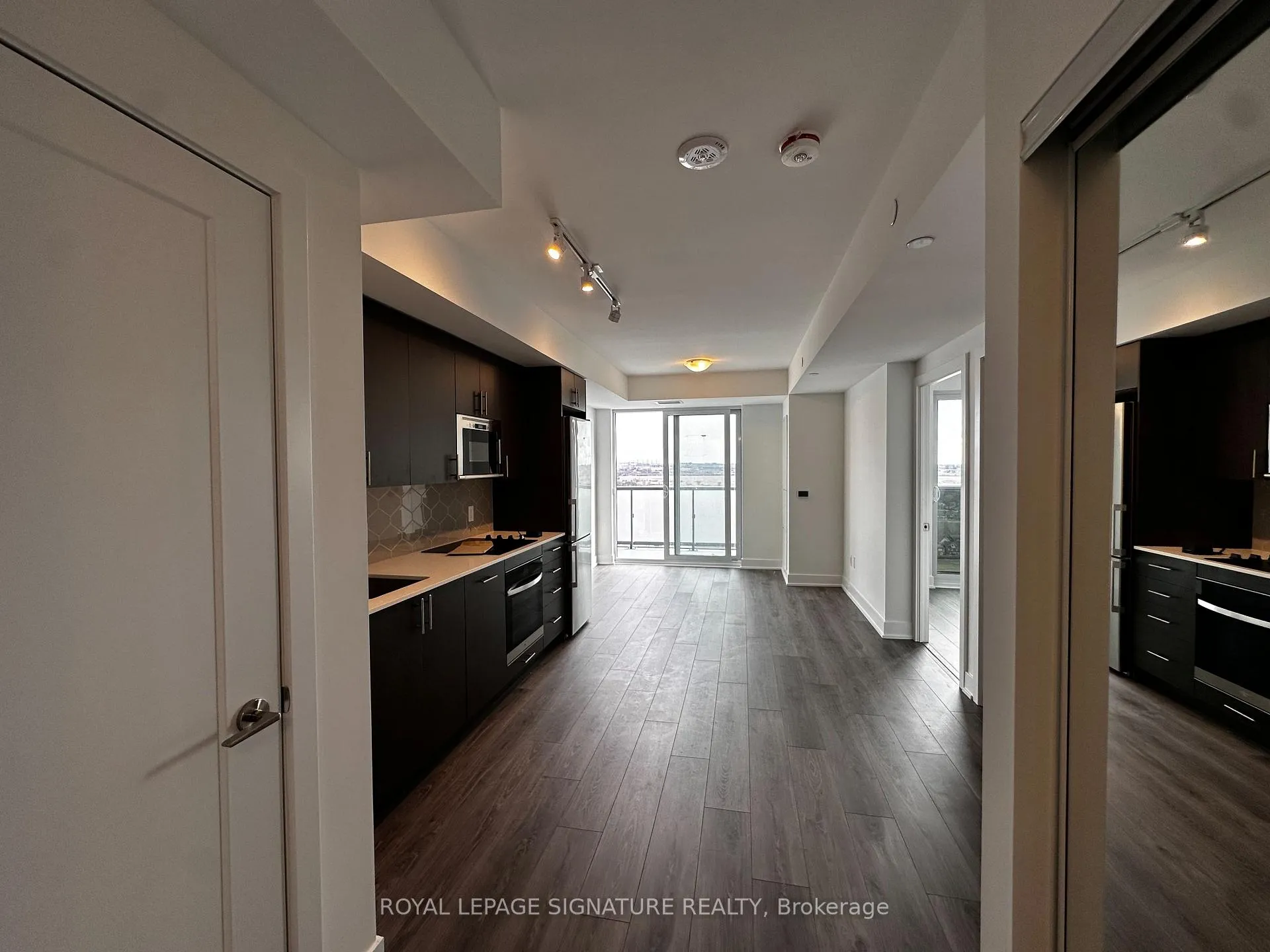 Photo 2 of Unit 2619, 2545 Simcoe Street N, Oshawa, Windfields — HOMEH