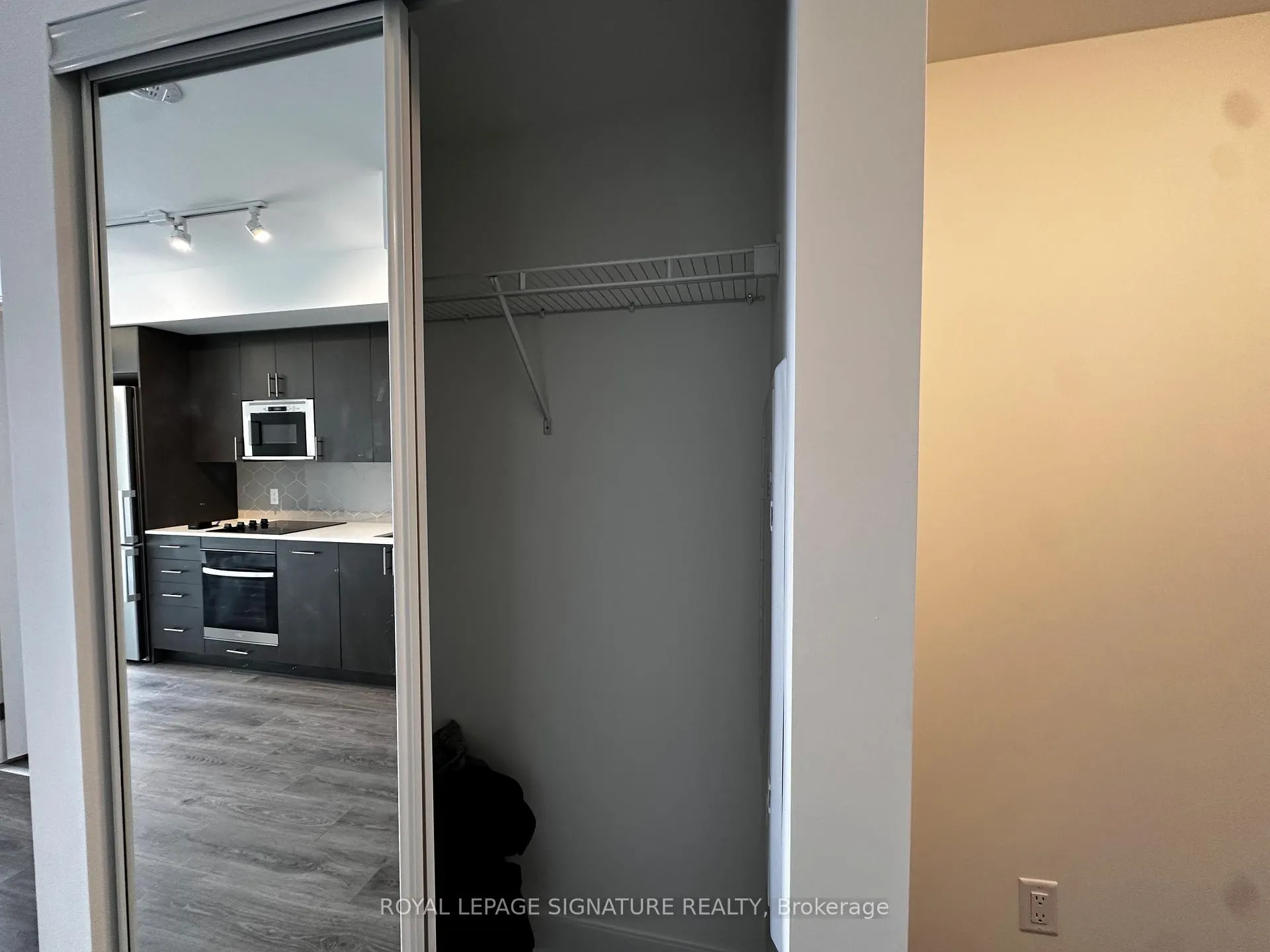 Photo 7 of Unit 2619, 2545 Simcoe Street N, Oshawa, Windfields — HOMEH