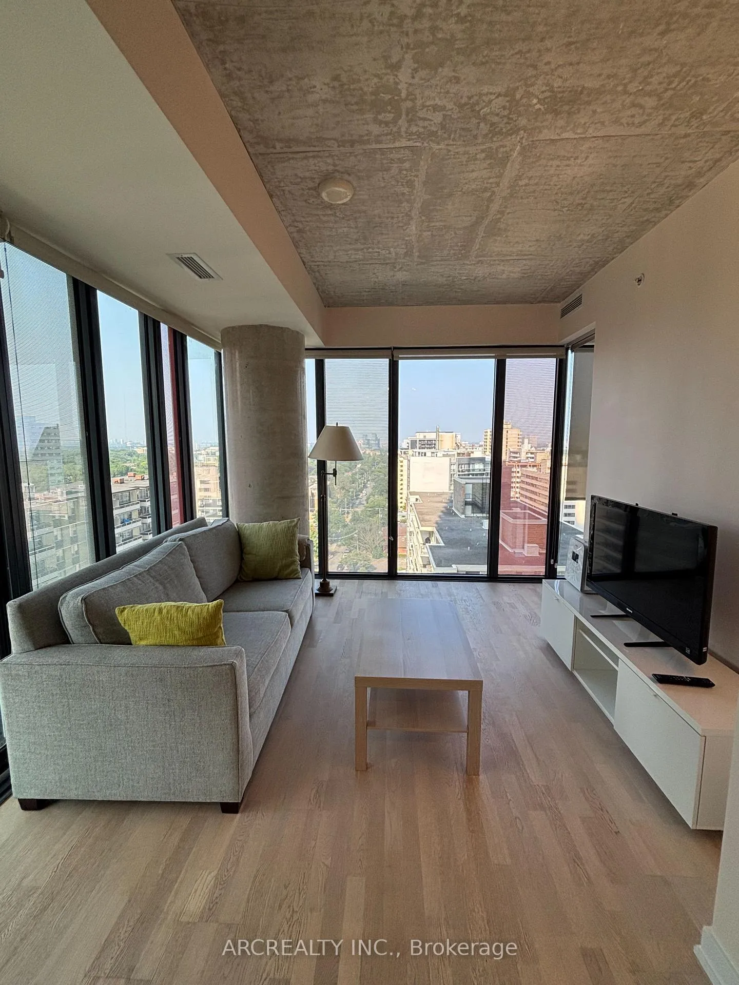 Front of Unit 1205, 185 Roehampton Avenue