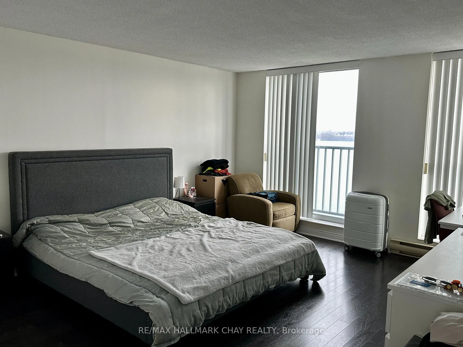 Photo 6 of Unit 1406, 150 Dunlop Street E, Barrie, Bayfield — HOMEH