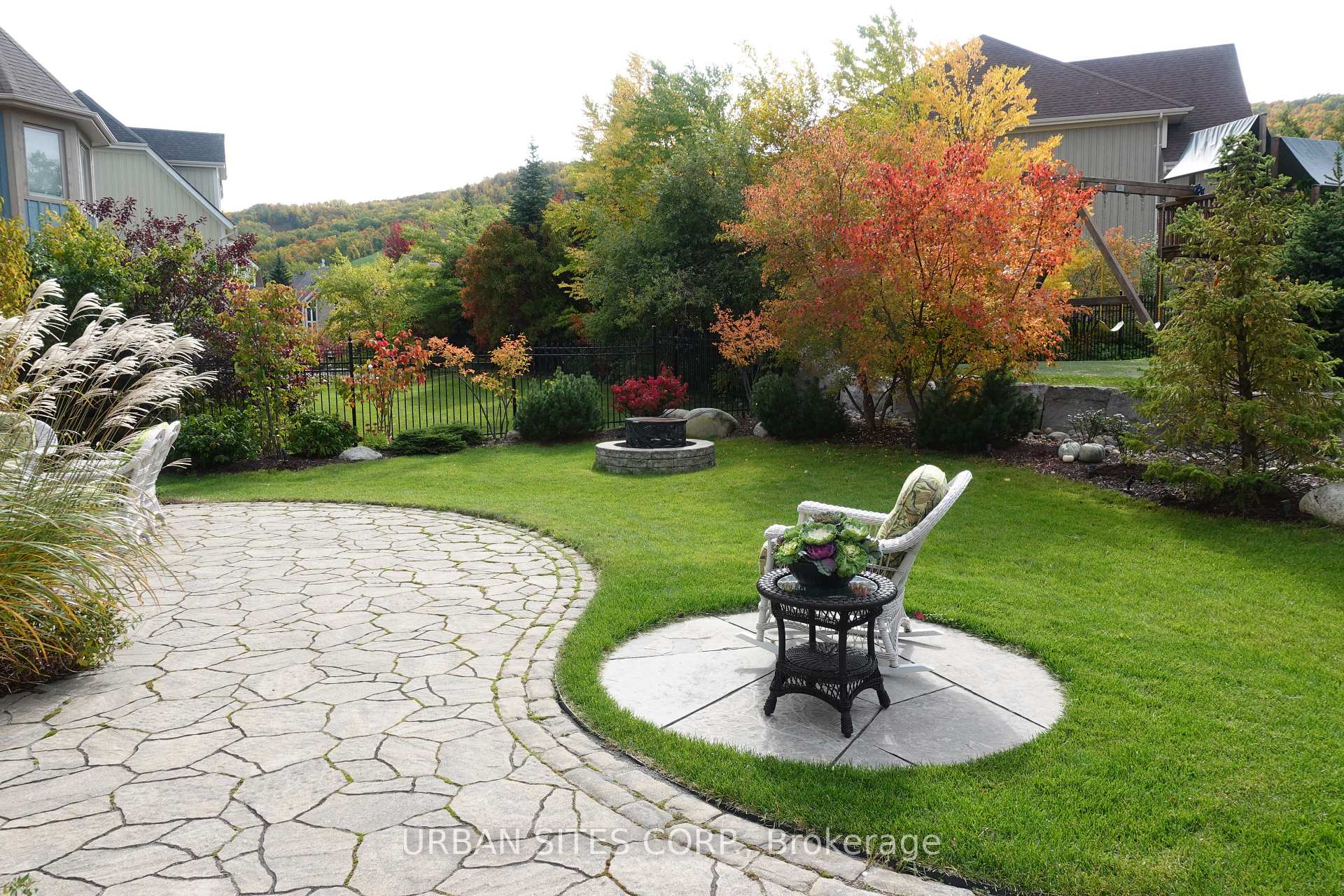 Photo 3 of 112 Venture Boulevard, Blue Mountains — HOMEH