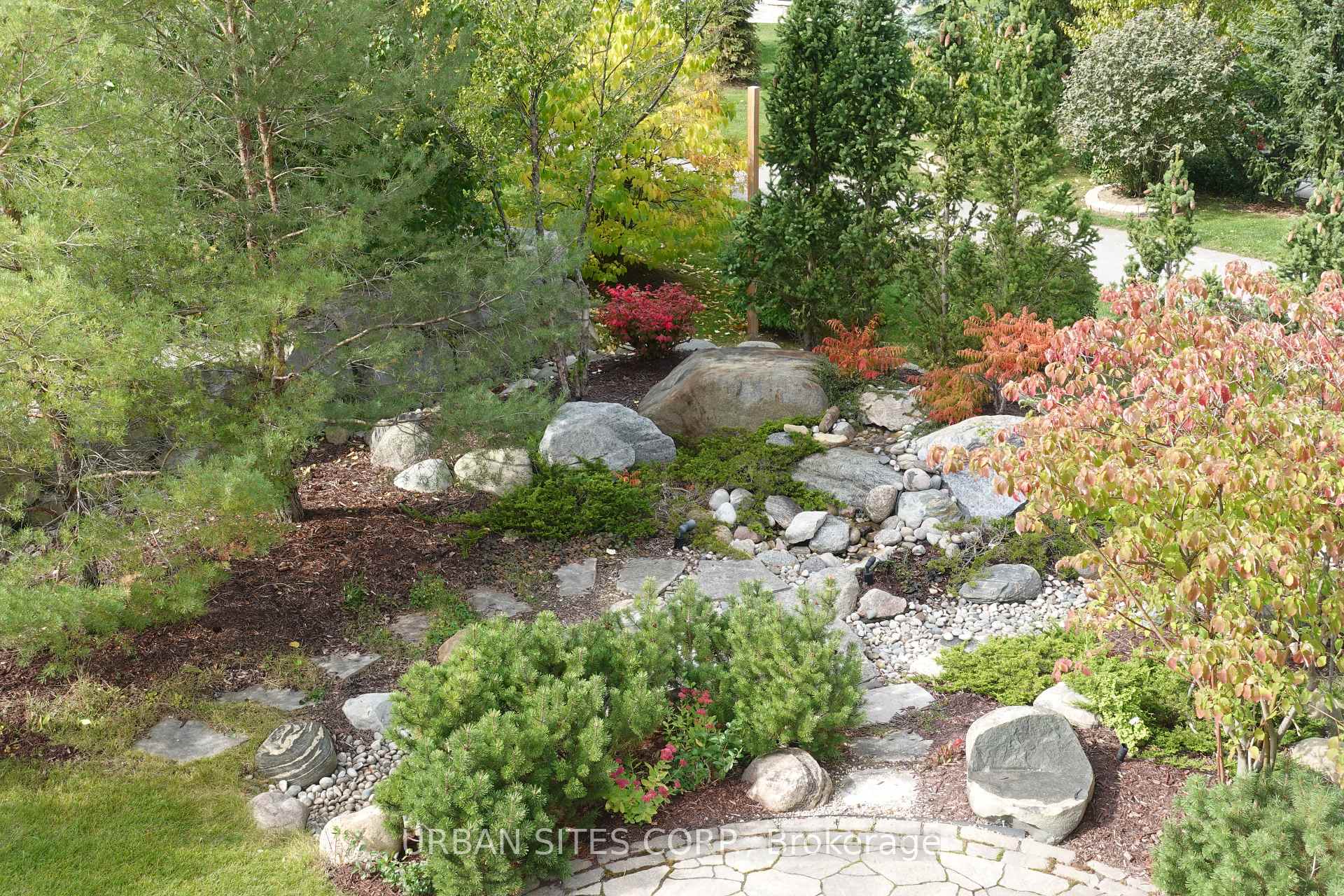 Photo 7 of 112 Venture Boulevard, Blue Mountains — HOMEH