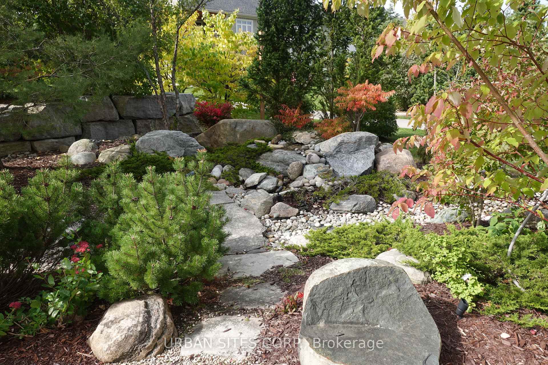 Photo 12 of 112 Venture Boulevard, Blue Mountains — HOMEH