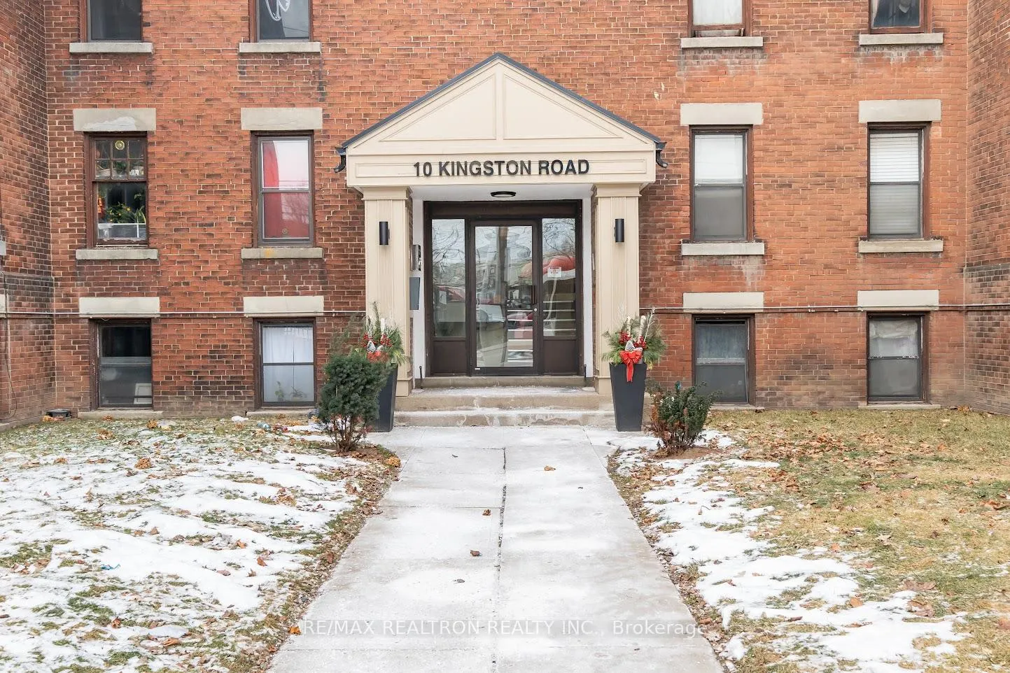 Photo 2 of Unit 93, 10 Kingston Road, Toronto, Woodbine Corridor — HOMEH