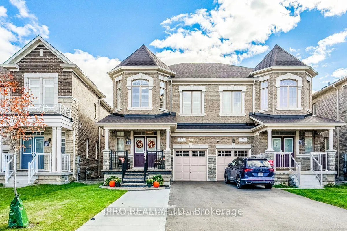 Front of 22 Mountain Heights Pl