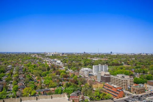 Front of Unit 3103, 2181 Yonge Street