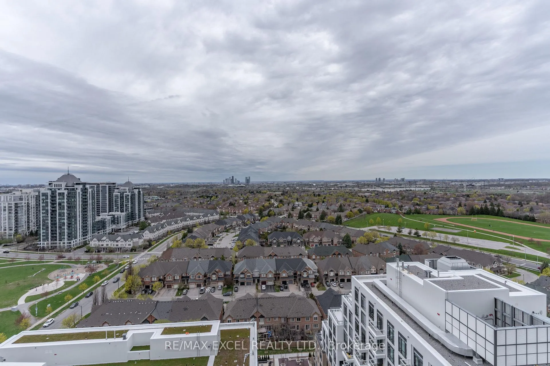 Front of Unit 2012, 7950 Bathurst Street