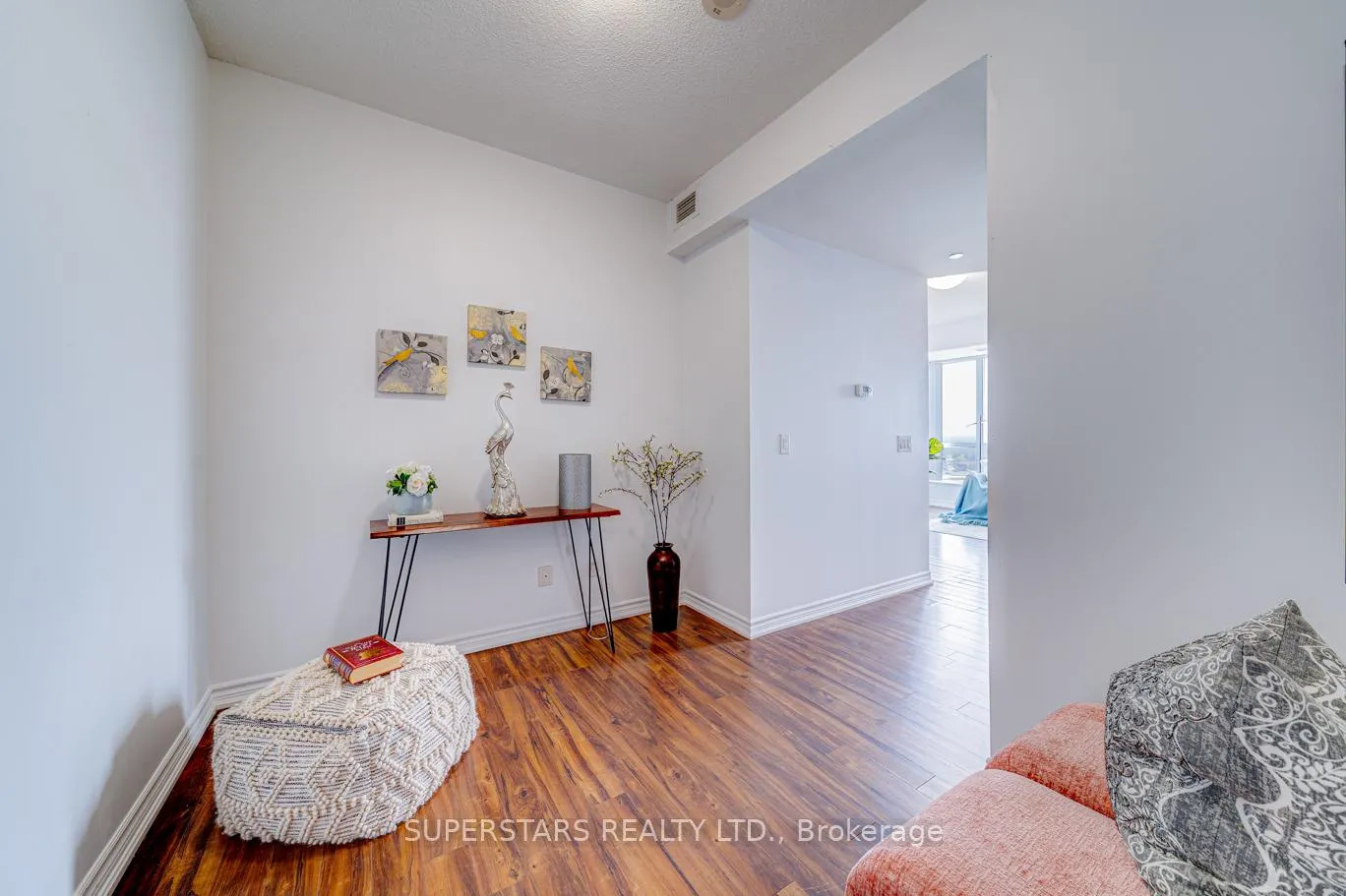 Photo 11 of Unit 922, 8323 Kennedy Road, Markham, Village Green-South Unionville — HOMEH