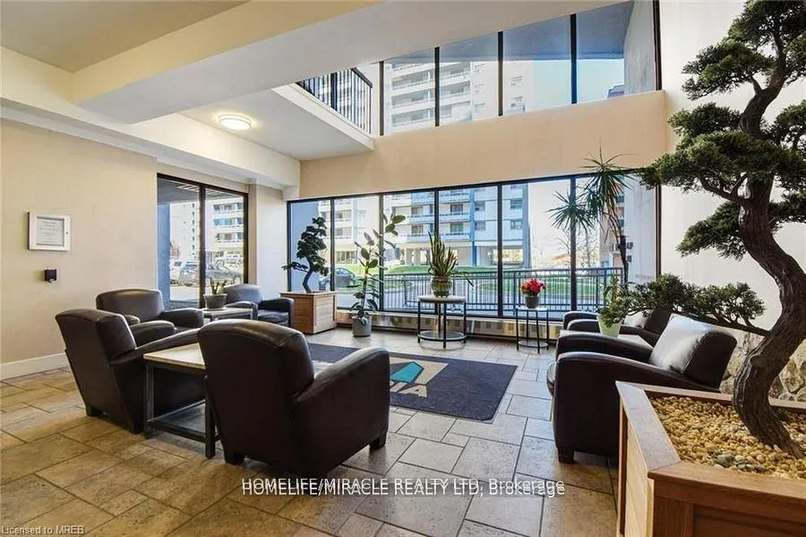 Photo 11 of Unit 2303, 150 Charlton Avenue E, Hamilton, Corktown — HOMEH