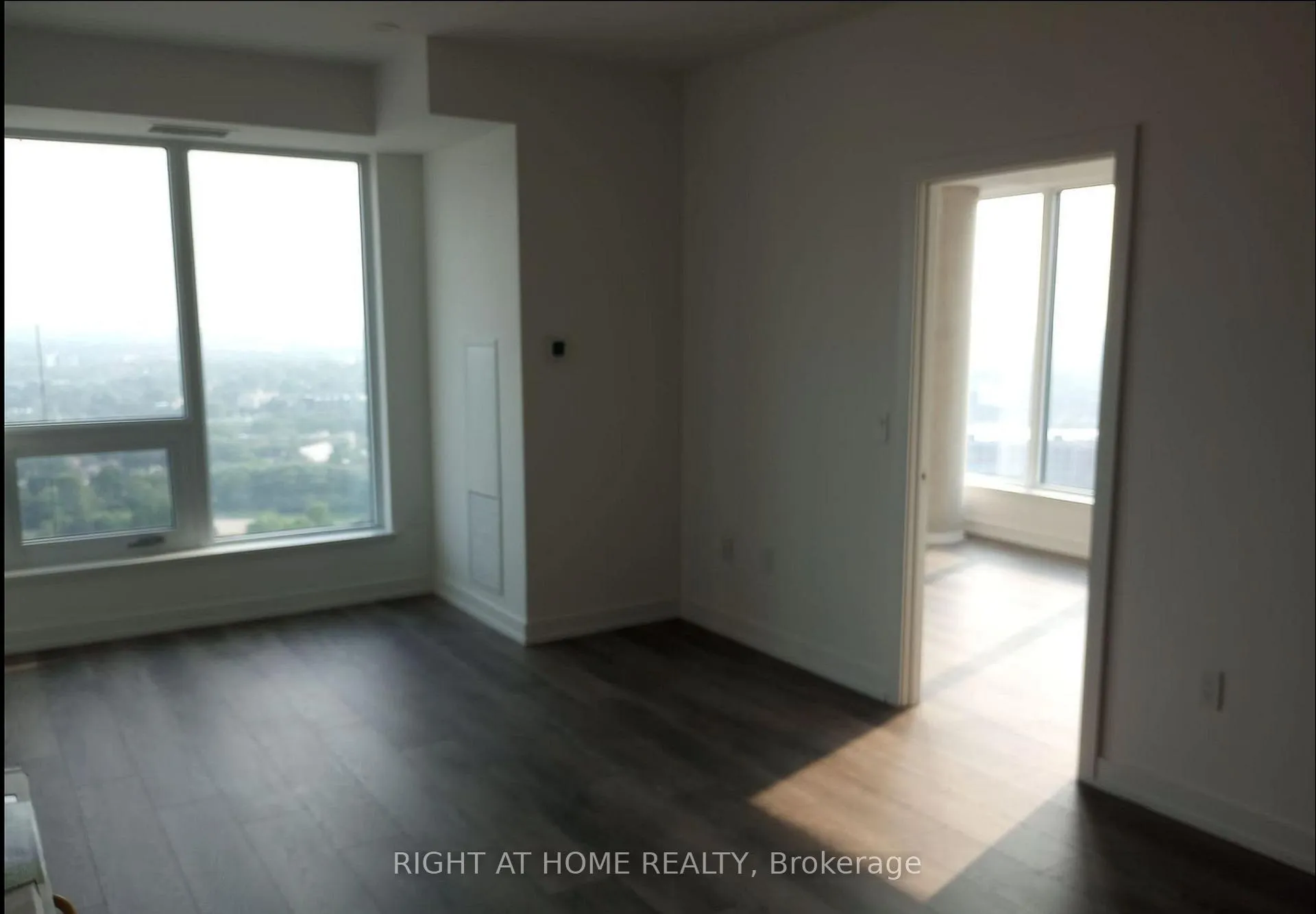 Photo 7 of Unit 2809, 15 Wellington Street S, Kitchener, Cherry Hill — HOMEH