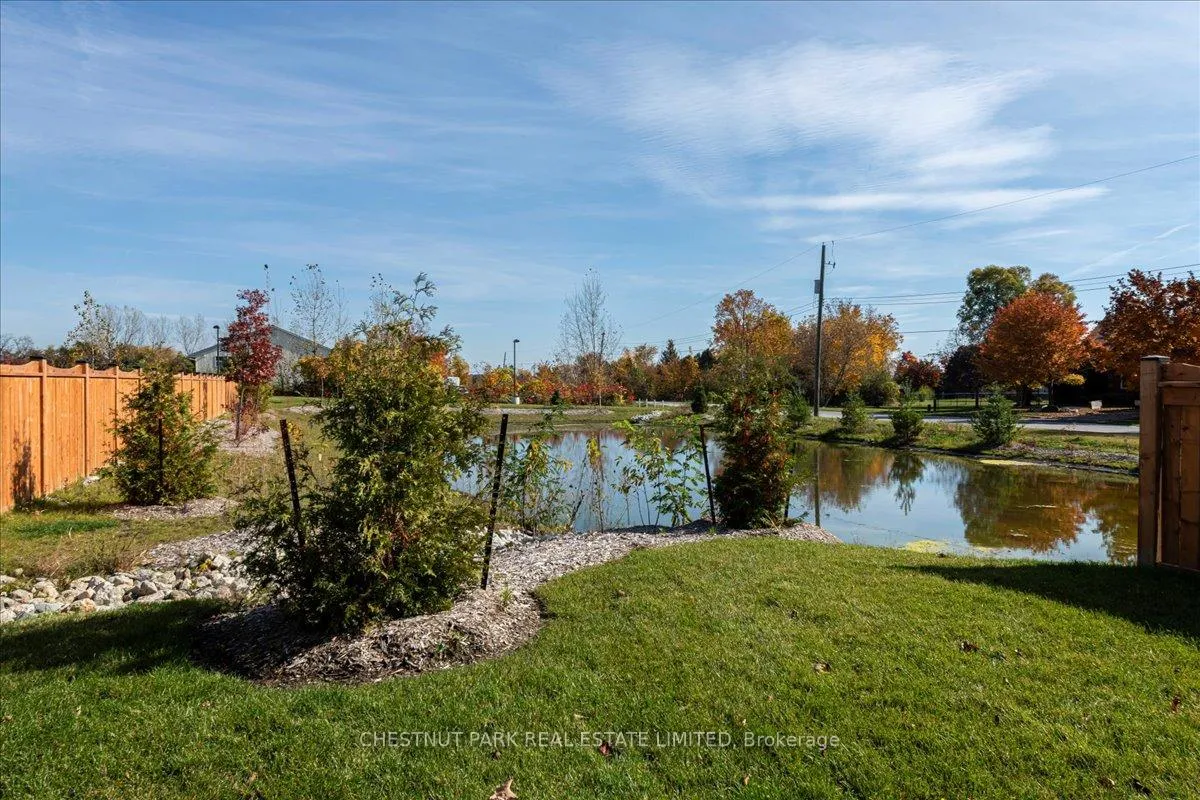 Photo 3 of Unit 202, 121 Mary Street, Clearview, Creemore — HOMEH